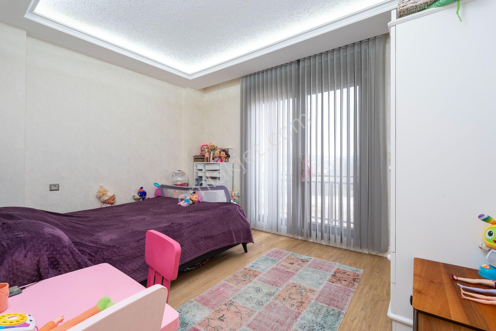 Gümüştepe'de Hemen Teslim 6+1 Villa - Gemart 1 - Görsel 22