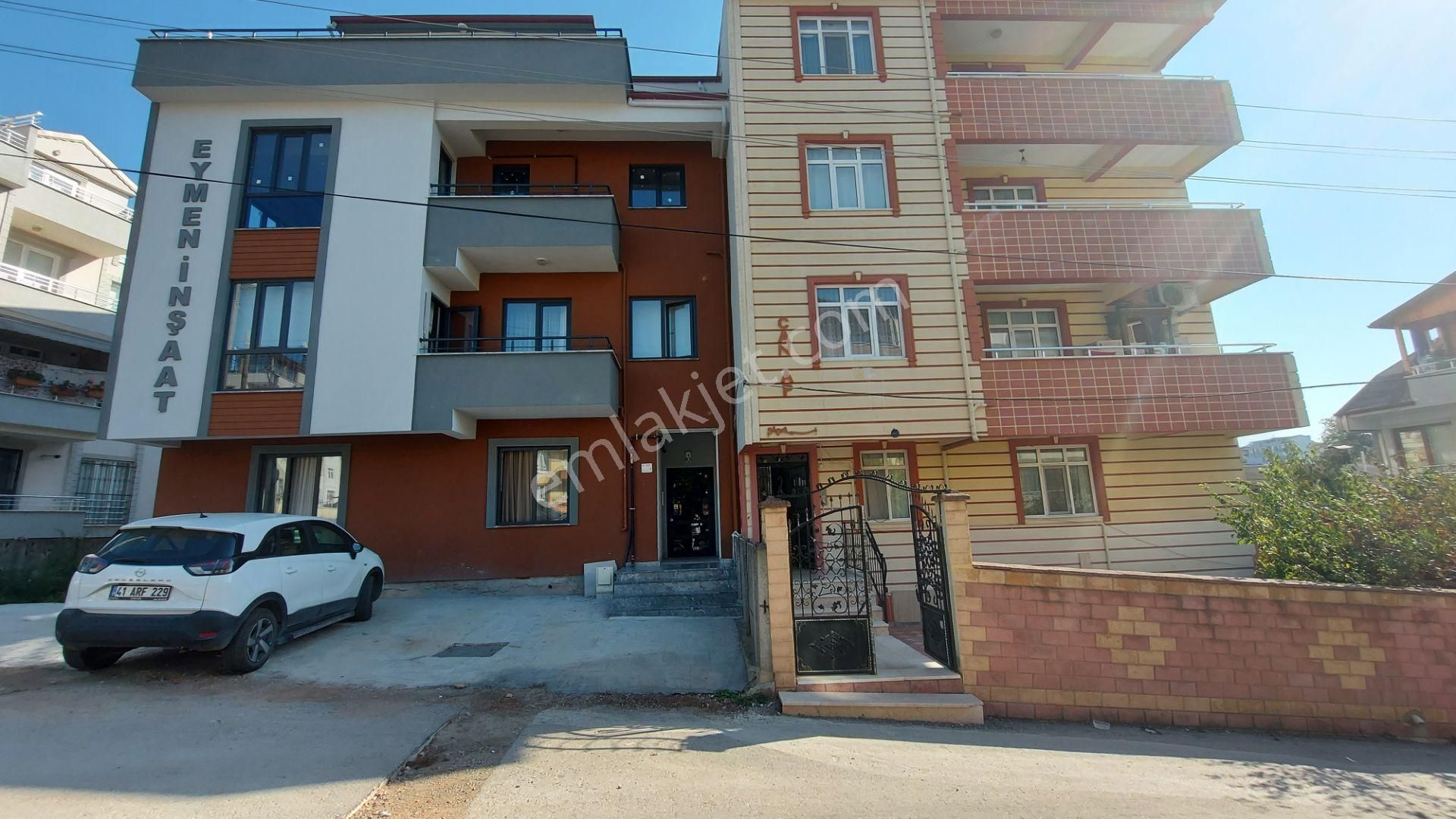 Derince Sırrıpaşa Satılık Daire  CB Akademi Satılık Derince Sırrıpaşa Güzel Konum 3+1 Dubleks Daire