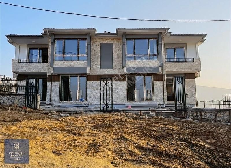 Yeşilyurt Tecde Satılık Villa CB SAFİR'den TECDE 1.BÖLGE DE SİTE İÇERİSİNDE 4+1 LÜX VİLLA