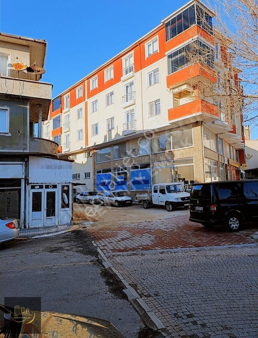 Pınarhisar Dere Satılık Müstakil Ev NEWCITY EMLAKTAN PINARHİSAR MERKEZDE TİCARİ+KONUT İMARLI