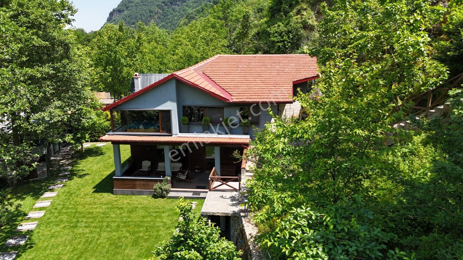 Sapanca Şükriye Satılık Villa  SAPANCA ŞÜKRİYE’DE DOĞA İÇİNDE SATILIK MÜSTAKİL VİLLA
