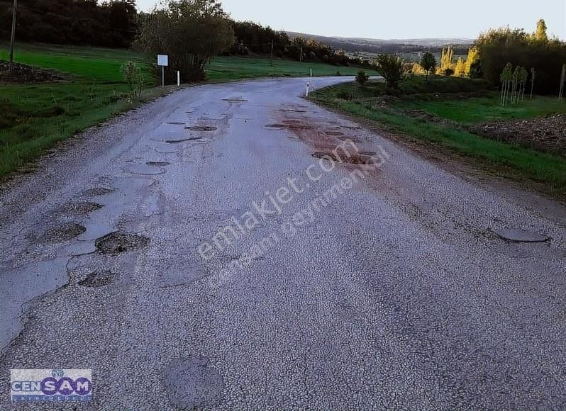 Tavşanlı Gazelyakup Köyü Satılık Tarla KÜTAHYA TAVŞANLI'DA 7.431 m2 YERLEŞİME YAKIN DÜMDÜZ FIRSAT ARAZİ