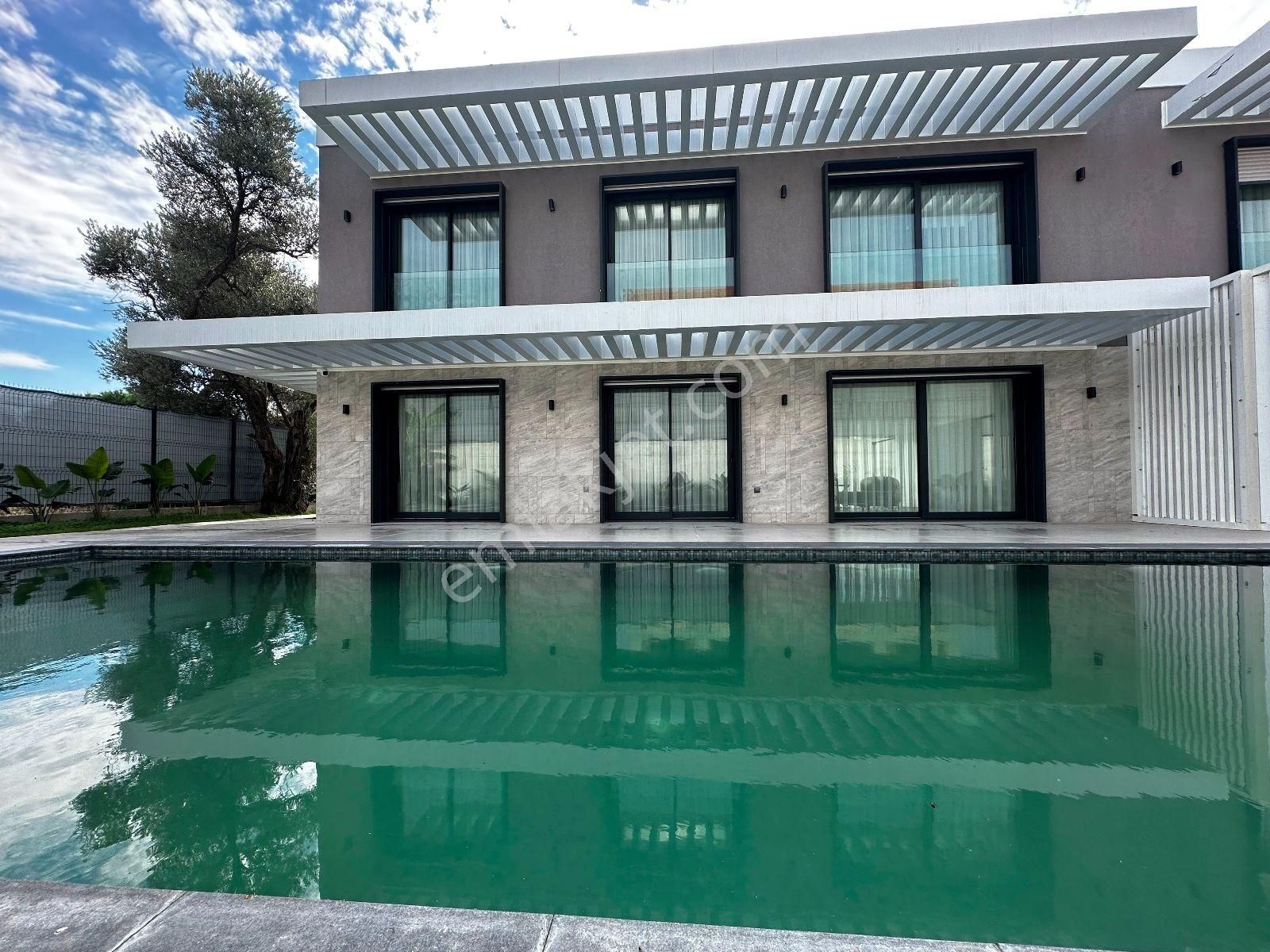 Boyalık Denizine Yürüyüş Mesafesinde Sıfır Villalar Rezerve'den - Görsel 2