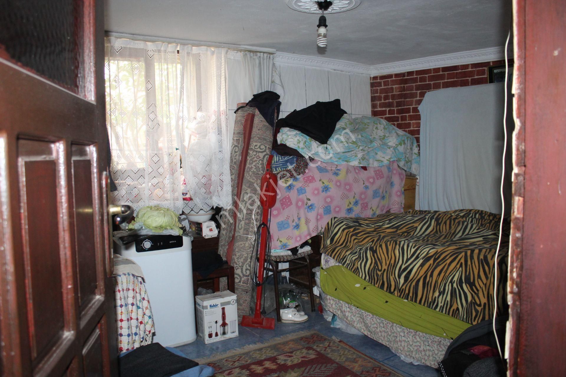 Ayvalık Merkez'de 2 Katlı Taş Rum Evi - Görsel 19