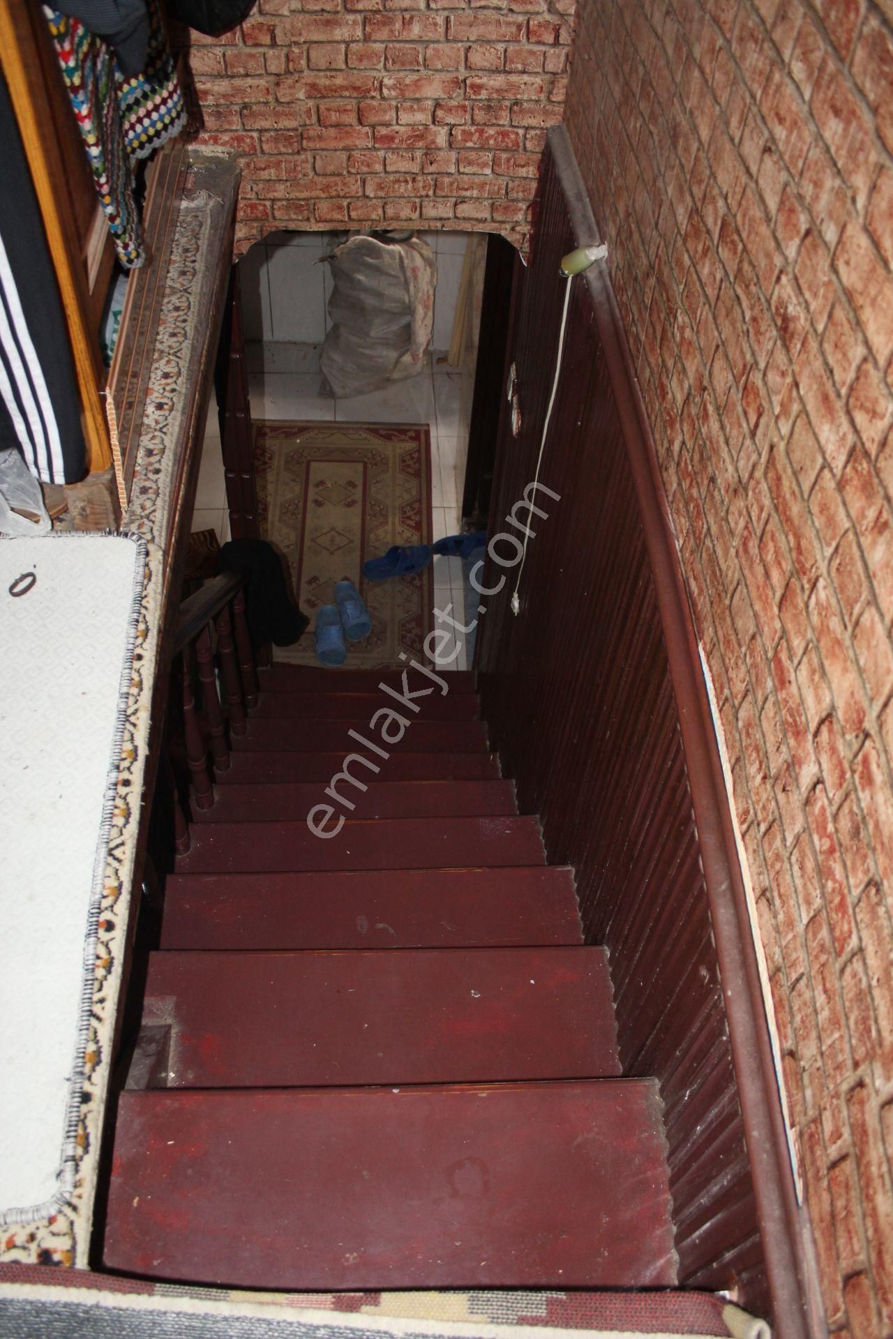 Ayvalık Merkez'de 2 Katlı Taş Rum Evi - Görsel 16