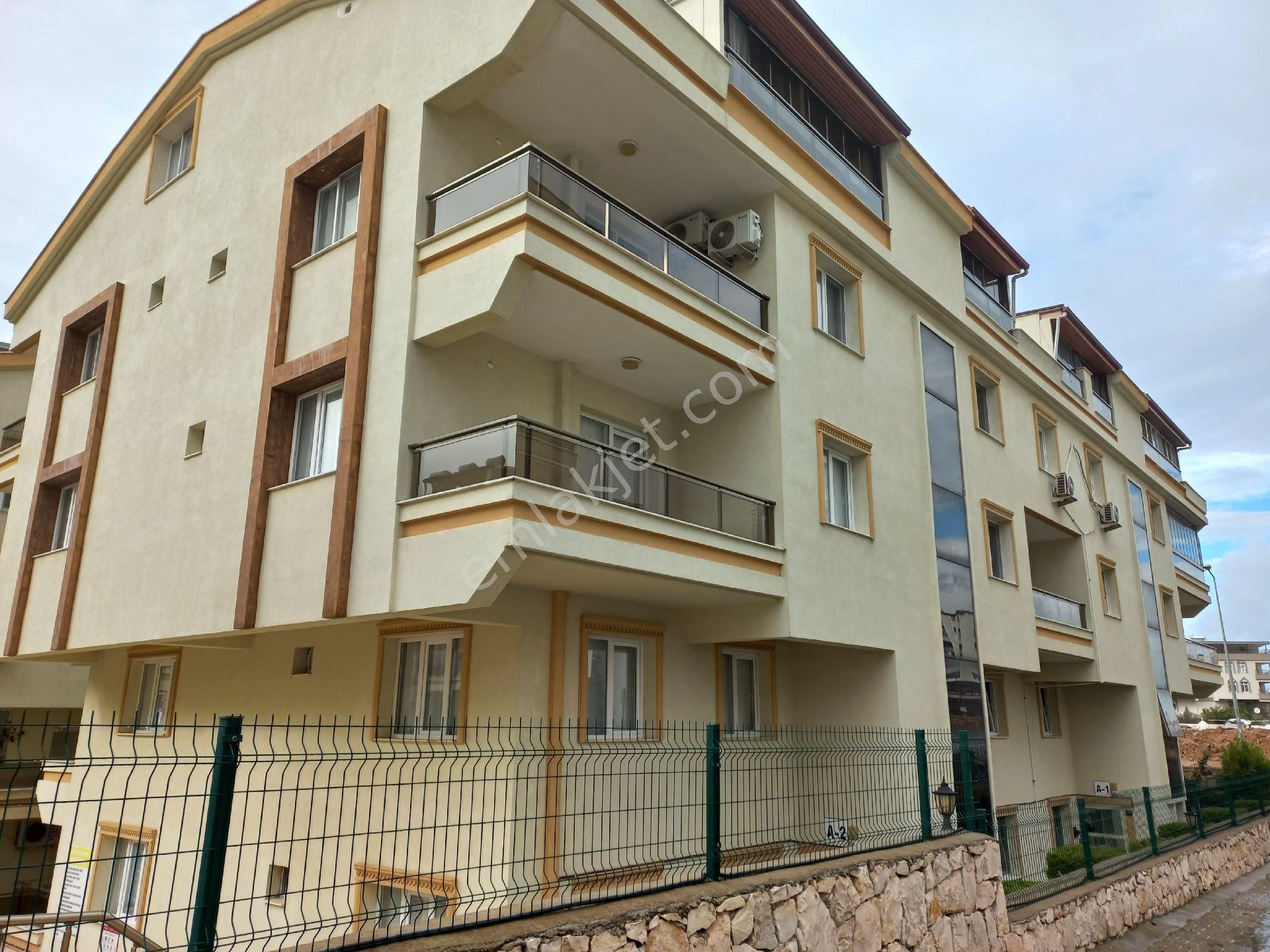 Didim Efeler Satılık Daire Didim'de Havuzlu Sitede  Muhteşem 3+1 Dubleks Daire 