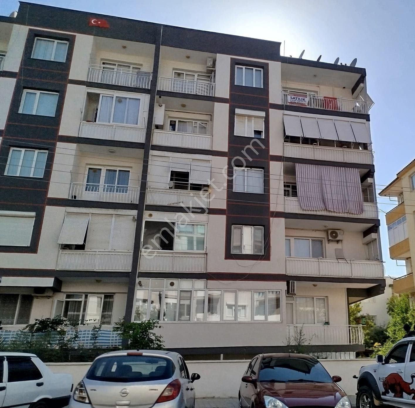 Tire Adnan Menderes Satılık Daire İZMİR TİRE HÜRRİYET MAHALLESİN'DE 3+1 SATILIK DAİRE