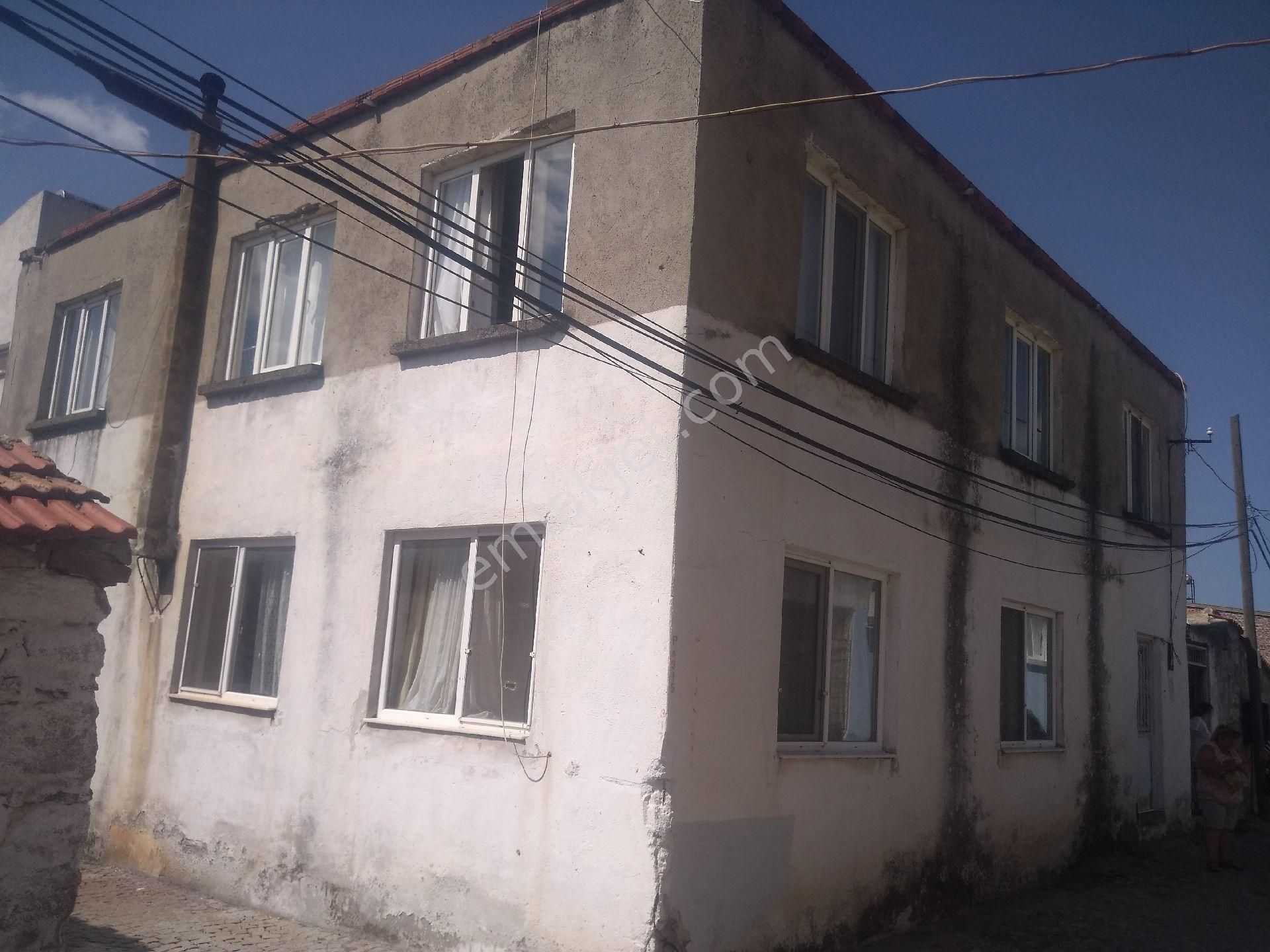 Ayvalık Küçükköy Satılık Daire  Ayvalığın parlayan yıldızı Küçükköy'de müstakil ev