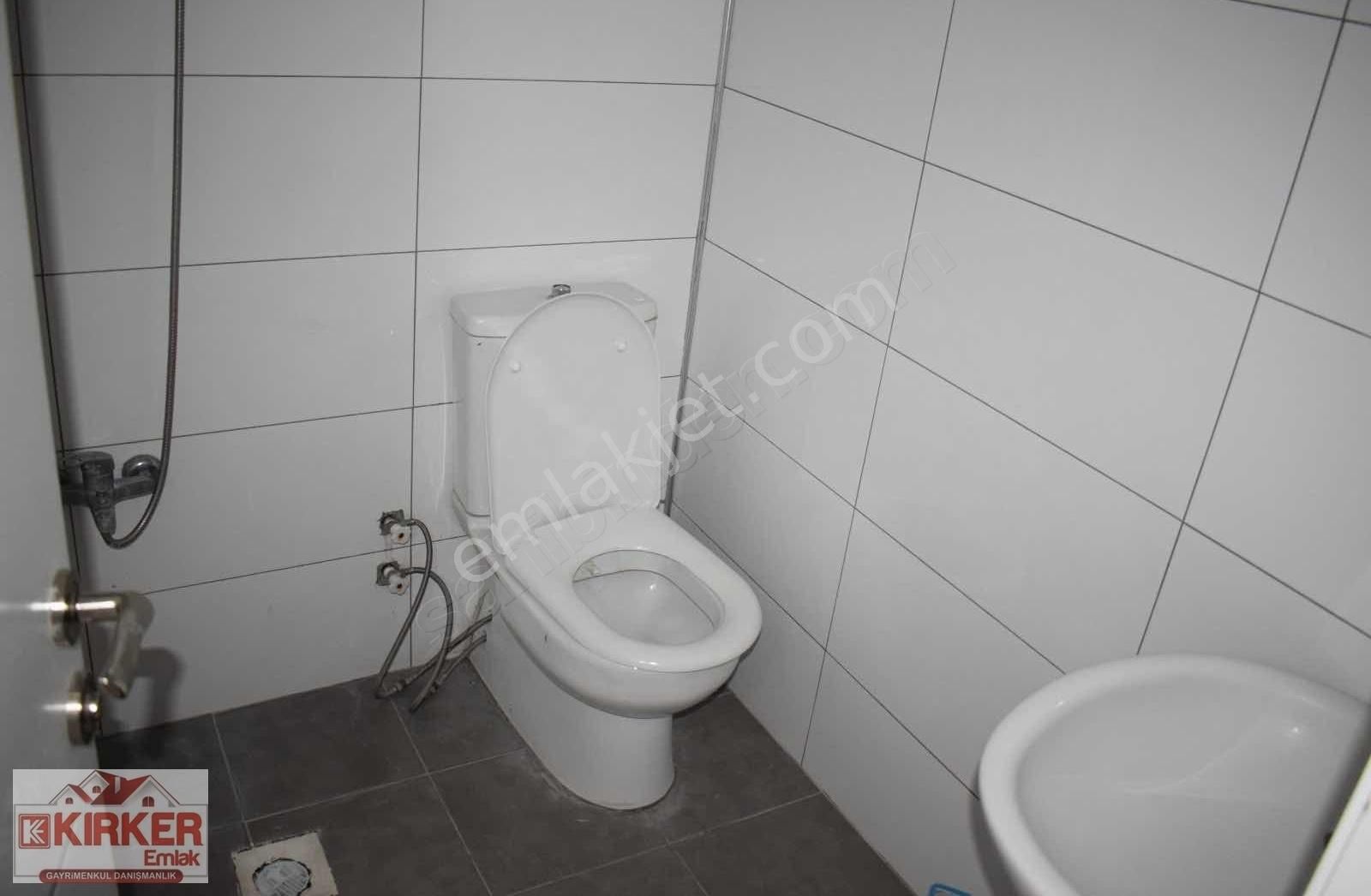 Kırker'den Erenler Mh. 2 Adet Fırsat Kiracılı Bakımlı Daireler ! - Görsel 10