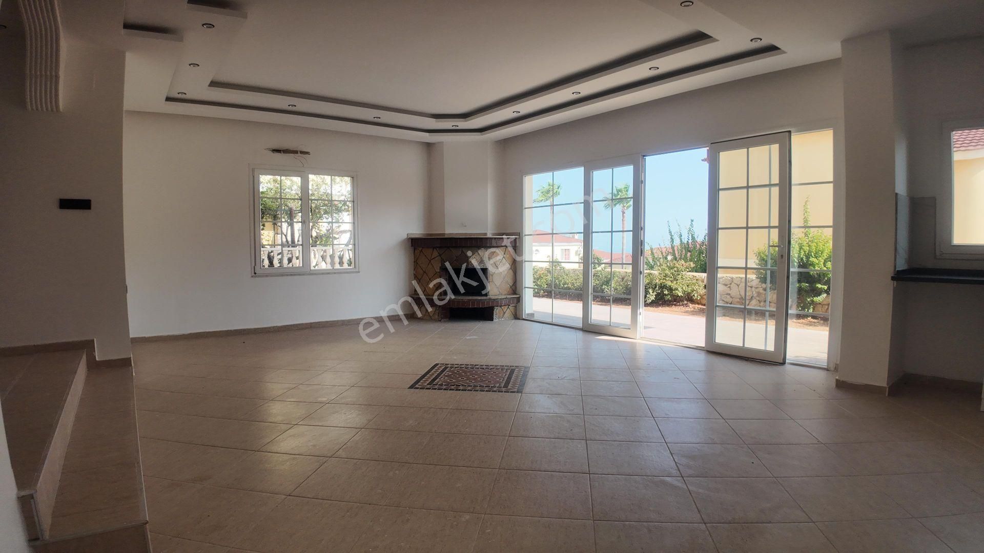 Kızkalesi'nde 5+2 Full Deniz Manzaralı Satılık Triplex Villa - Görsel 18