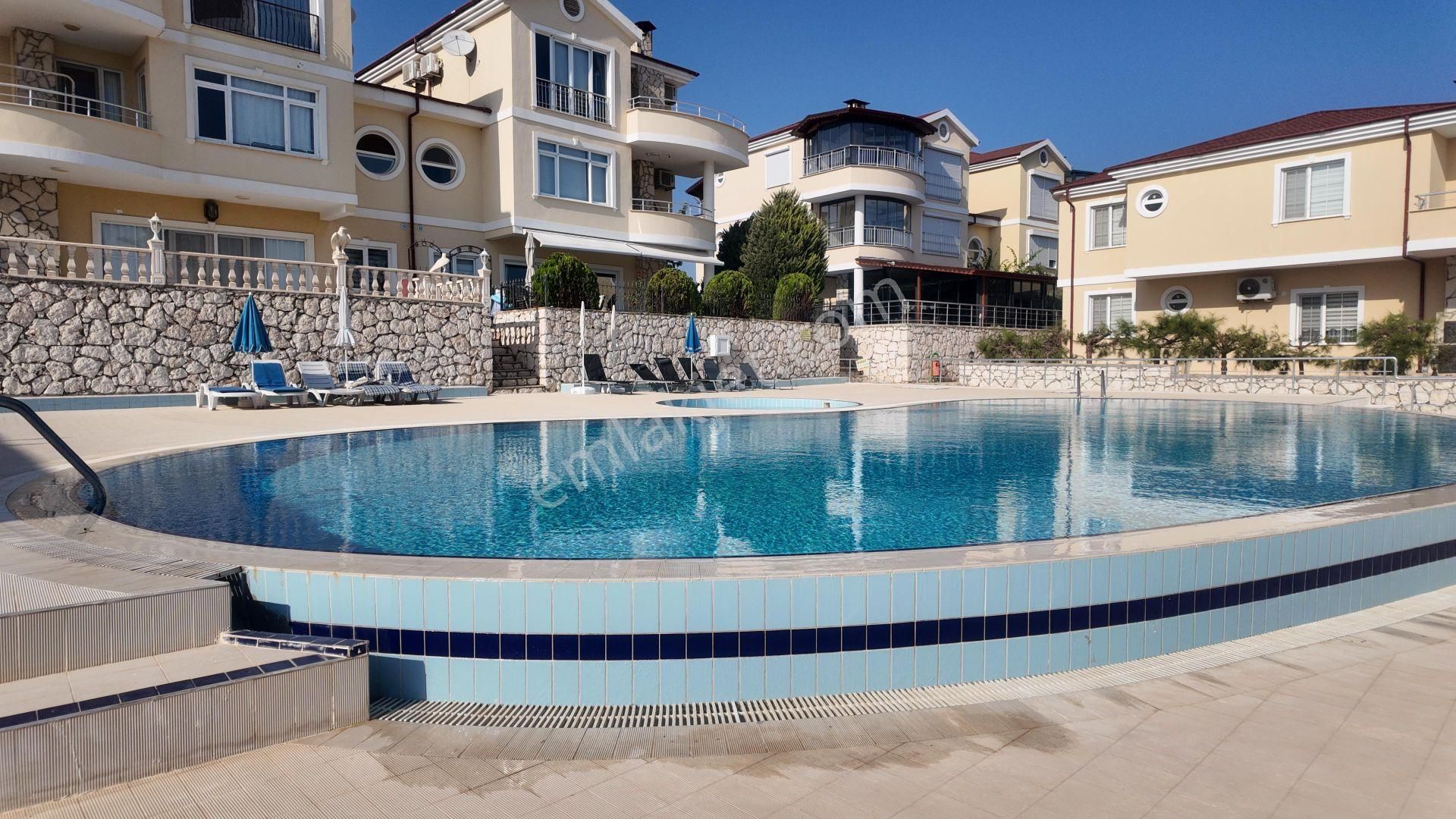 Kızkalesi'nde 5+2 Full Deniz Manzaralı Satılık Triplex Villa - Görsel 2