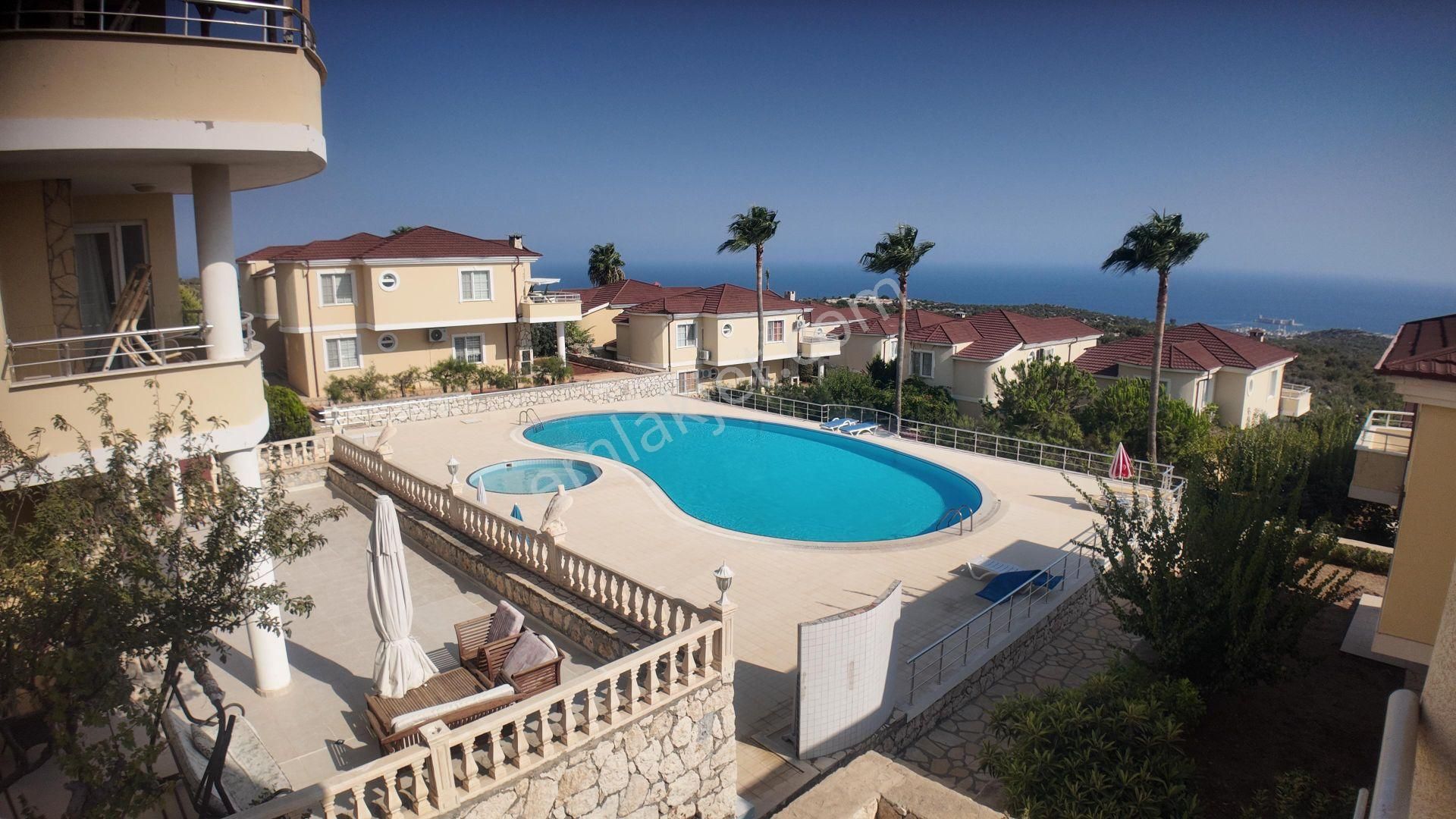 Kızkalesi'nde 5+2 Full Deniz Manzaralı Satılık Triplex Villa - Görsel 13