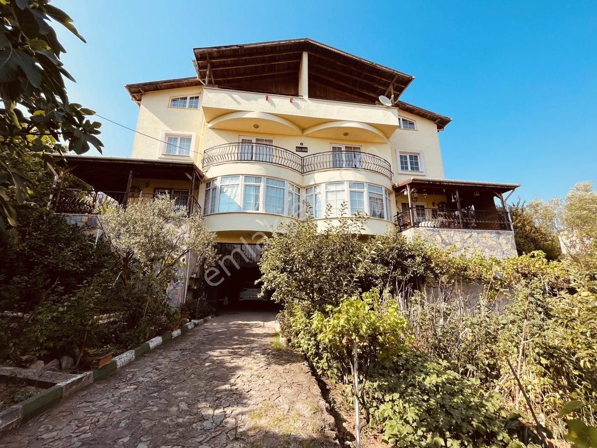 Derince Mersincik Satılık Villa Kocaeli Derince Satılık Villa(2 adet ikiz)+Arsası Deniz Manzaralı