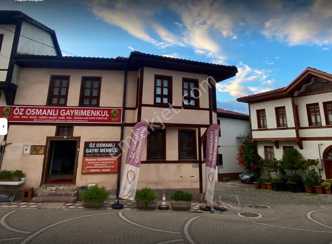 Osmaneli Camikebir Satılık Tarla  OSMANELİ CAMİKEBİR MAHALLESİN DE 386 M2 % 40 İMARLI 4 KAT İZİNLİ  ARSA