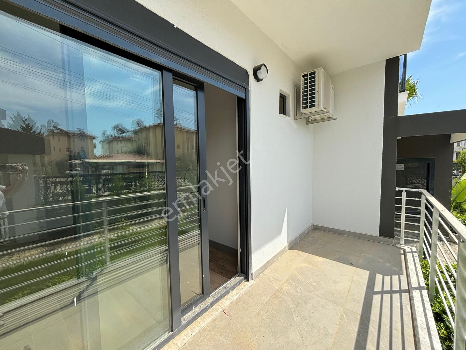 Side Merkezde Denize Yakın Site İçinde Satılık Lüx 1+1 Daire!!!! - Görsel 12