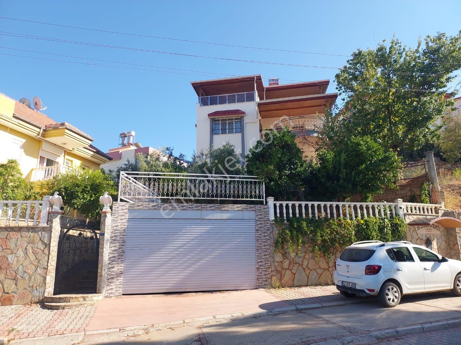 Gazipaşa Cumhuriyet Satılık Villa Vatandaşlığa Uyguncebelide Satılık Villa