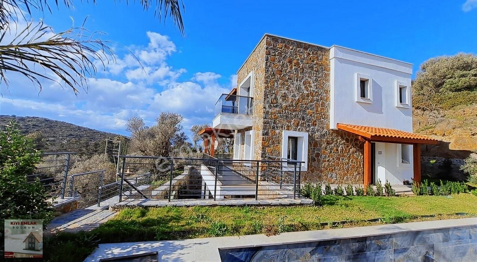 Bodrum Gümüşlük Satılık Villa Kıyı Emlak'tan Satılık Gümüşlük Sahile Yürüme Mesafesinde Villa