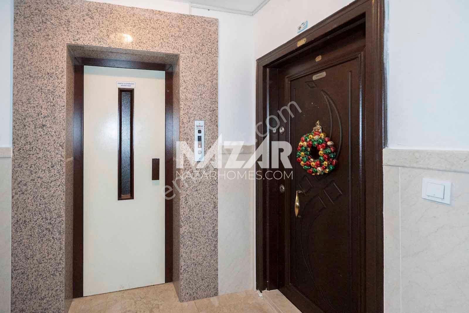Alanya Cumhuriyet Mahallesi’nde 4+1 Satılık Eşyalı Dubleks Daire