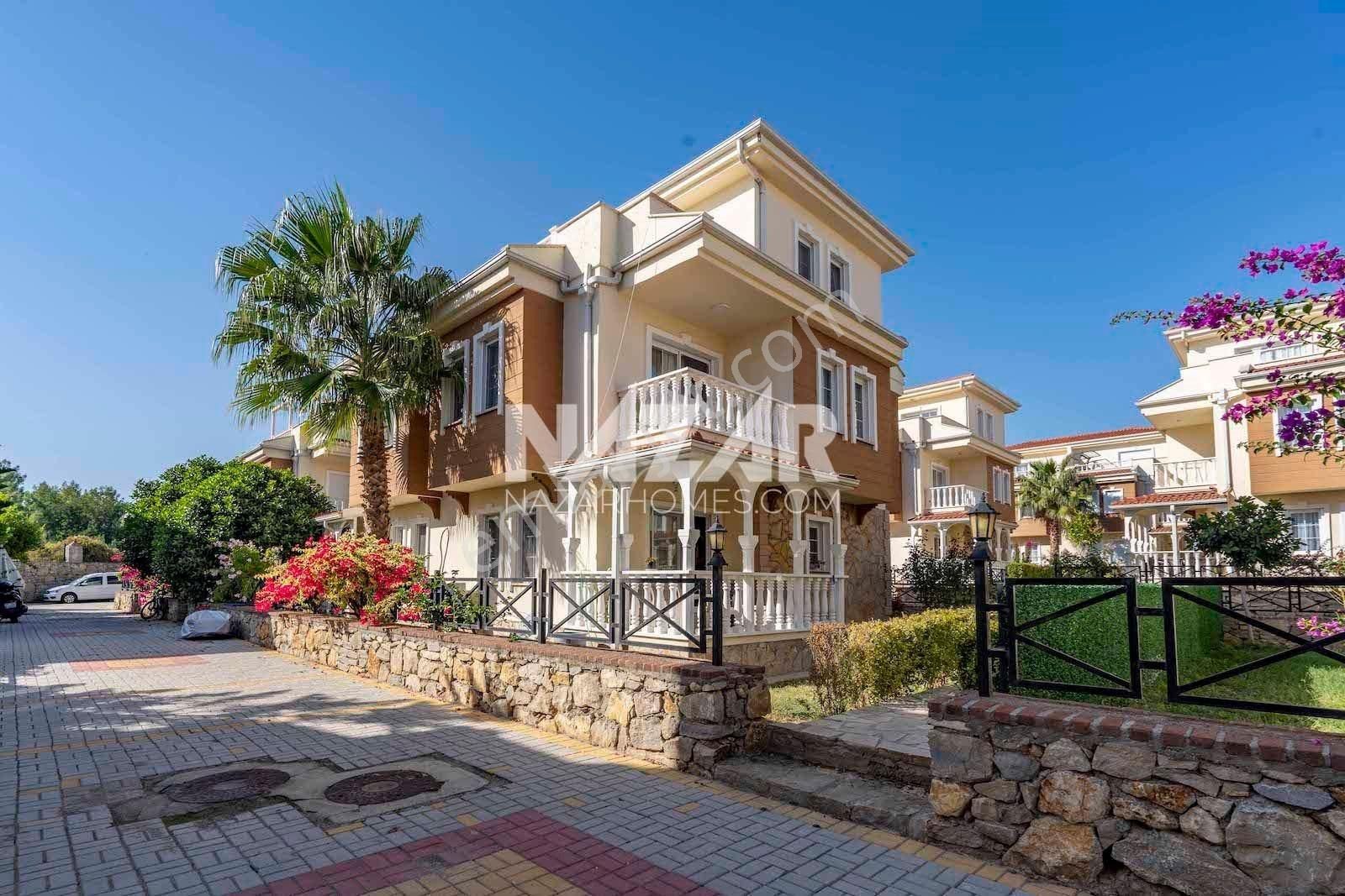 Alanya İncekum Satılık Villa Alanya İncekum’da Satılık Eşyalı İkiz Villa