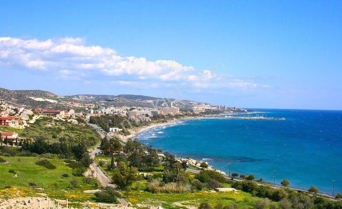 Girne Çatalköy Köyü Kat Karşılığı Konut+Ticaret Alanı  Girne Çatalköy'de Kat Karşılığı Satılık İmarlı Arsa