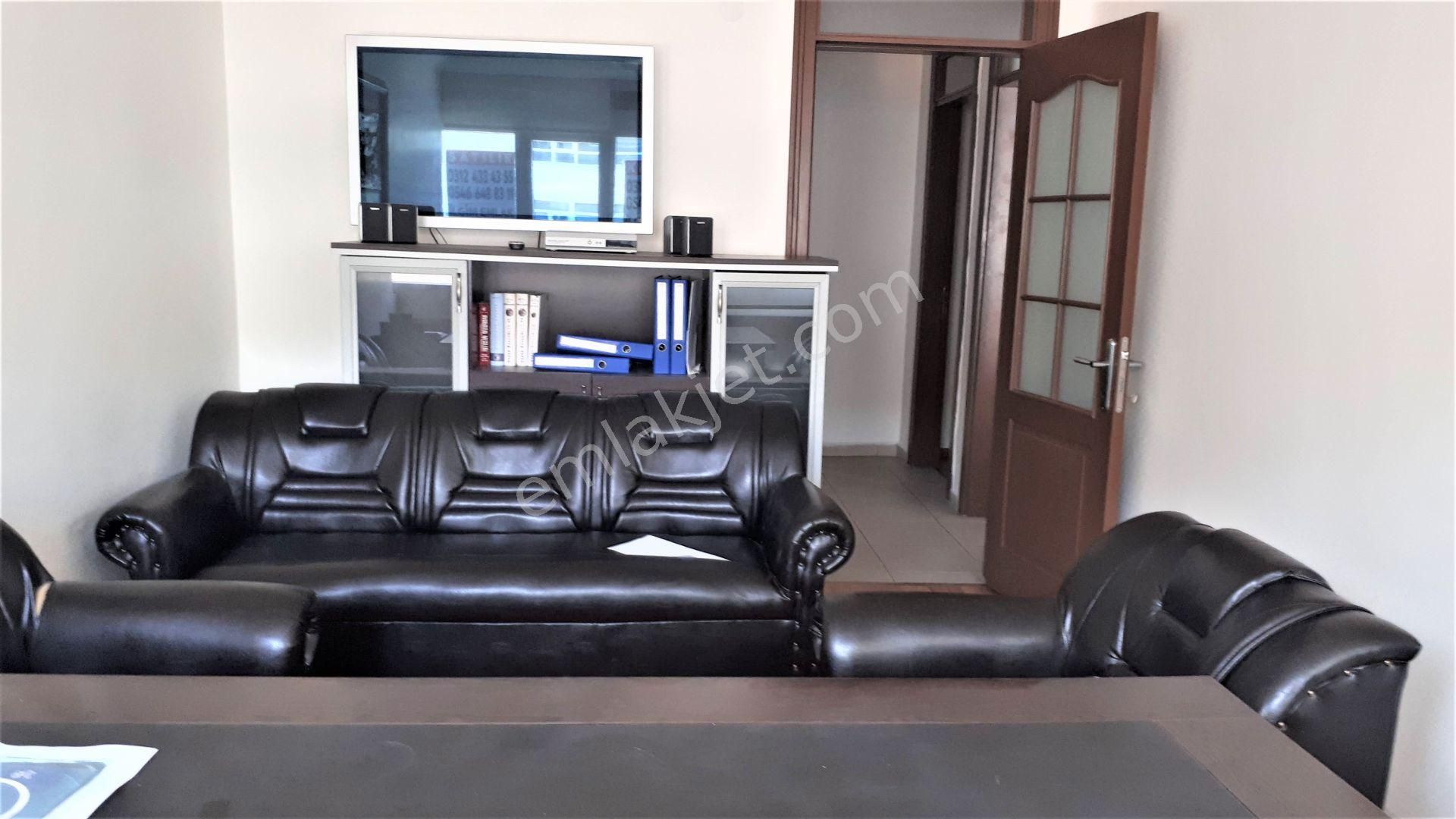 Karanfil Sokakta 2+1 Kombili Asansörlü Eşyalı Kiralık Ofis - Görsel 3