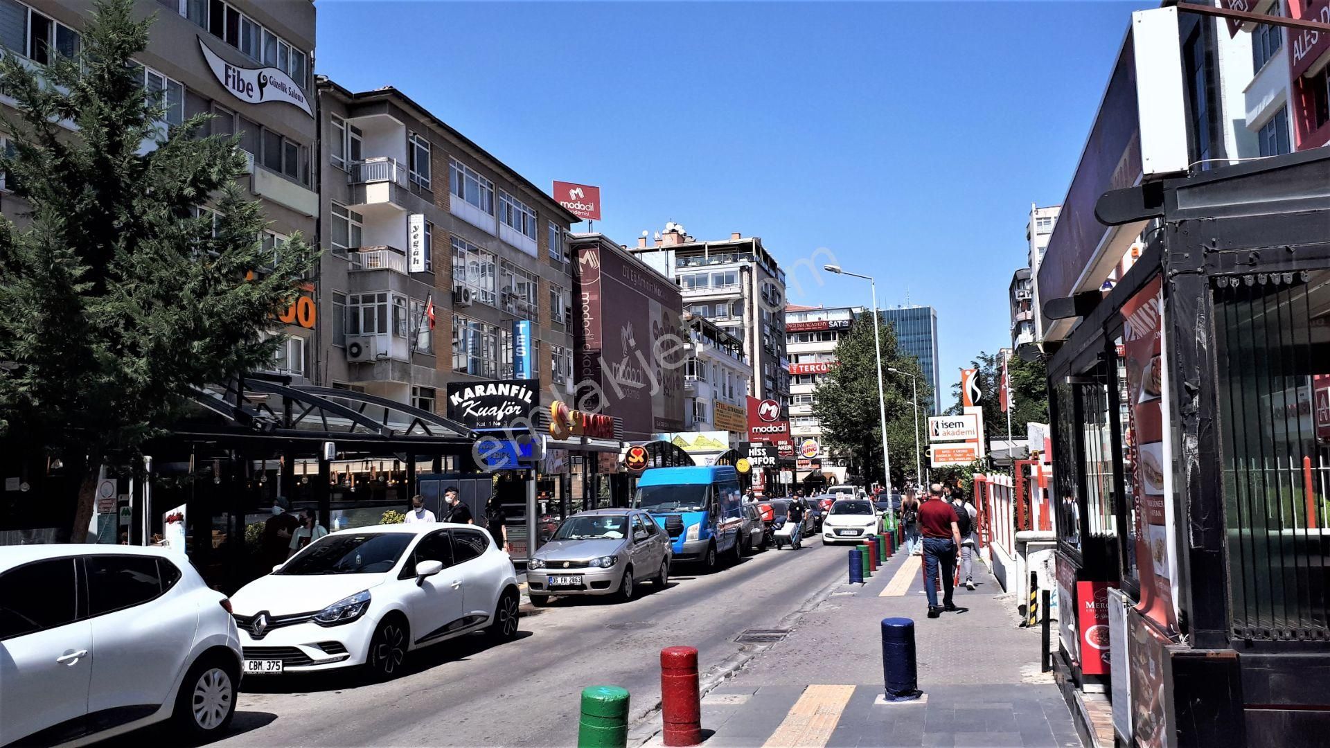 Karanfil Sokakta 2+1 Kombili Asansörlü Eşyalı Kiralık Ofis - Görsel 28