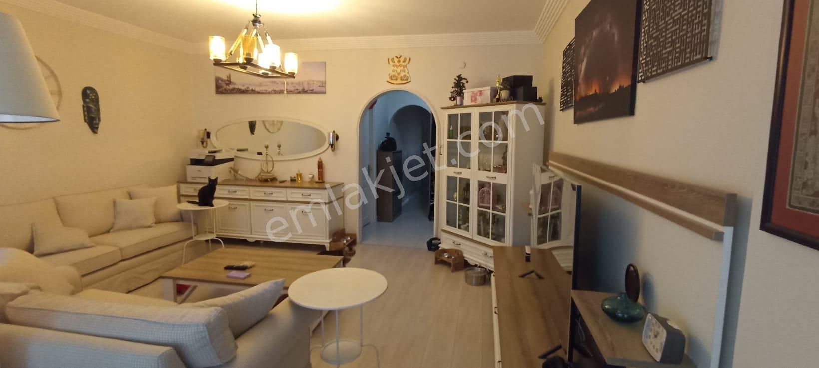 Kadıköy Acıbadem Satılık Daire  ACIBADEM MARMARA SİTESİNDE SATILIK DAİRE