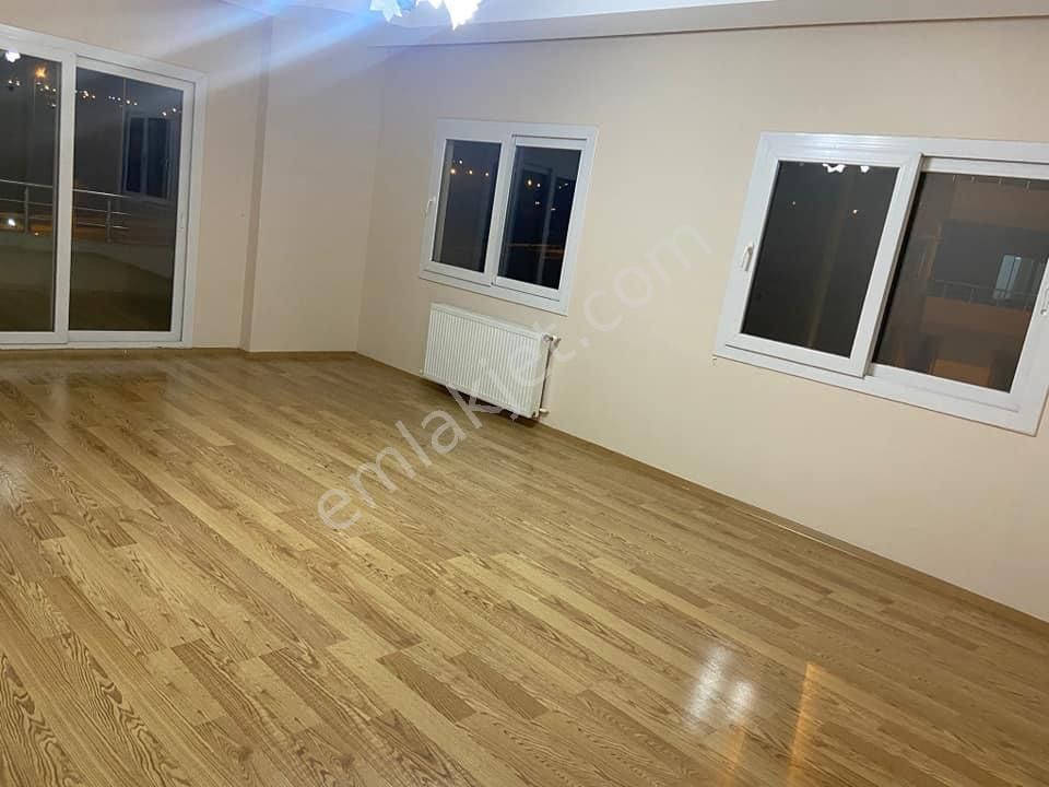 Tarsus Şehitler Tepesi Satılık Daire  ŞEHİTLERTEPESİ MAHALLESİNDE TARSUS CK EMLAK'TAN SATILIK 135m2 3+1 DAİRE