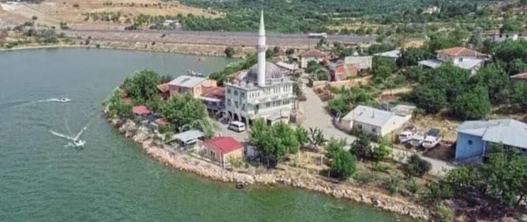 Elazığ Merkez İçme Köyü (Aşağı İçme) Satılık Tarla  ALİHAN G.M. DEN İÇME KÖYÜ BARAJ KENARI SATILIK TARLA  