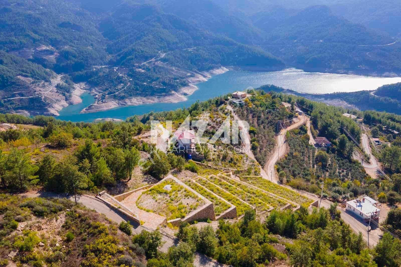 Alanya Üzümlü Satılık Tarla Alanya Üzümlü Köyü’nde Satılık 3.510 m2 Tarla