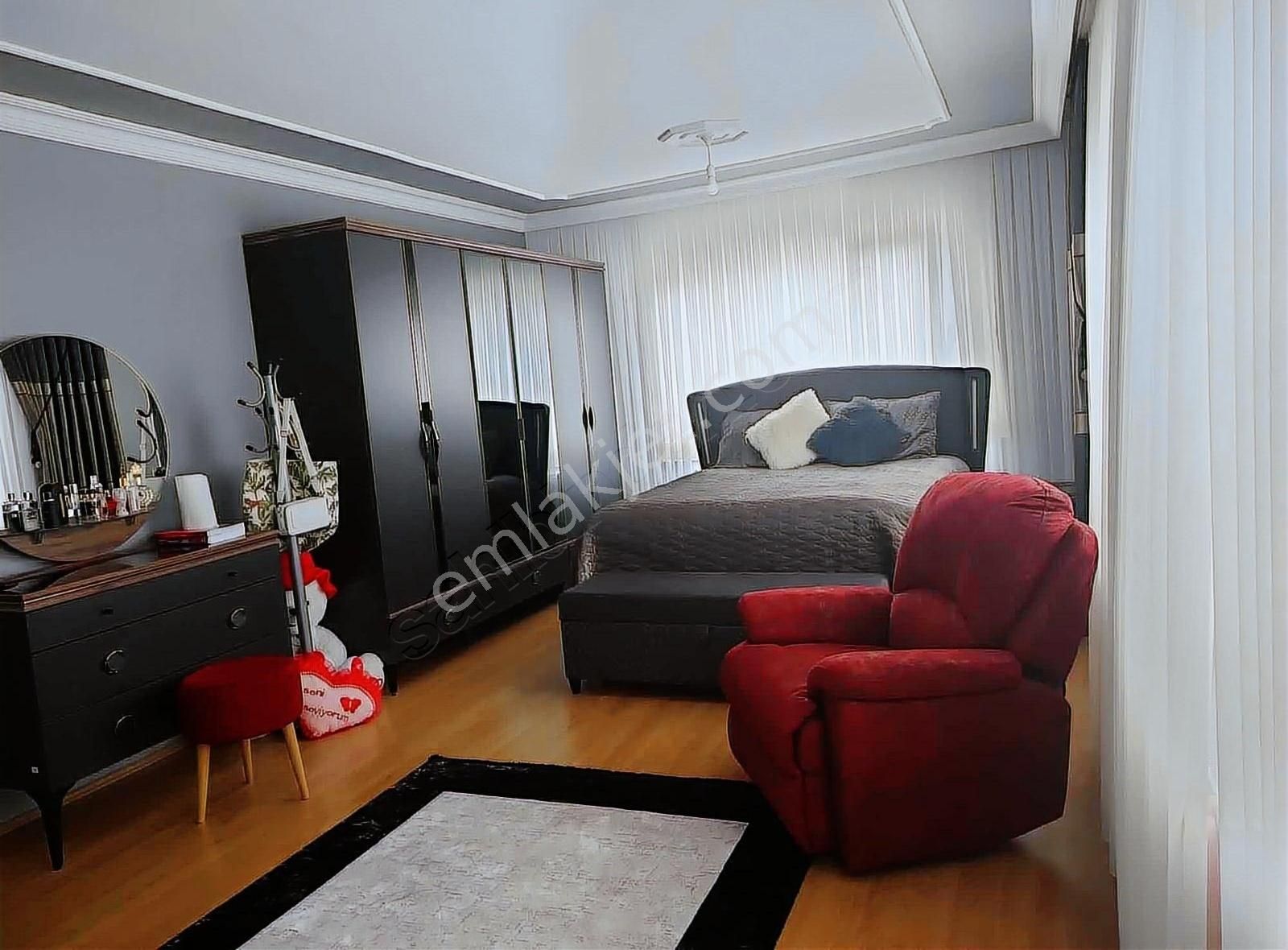 Çilimli Topçular Satılık Bina ESKİ EMLAKTAN DÜZCE CILIMLIDE 130 M2 DAIRE TOPRAK HAKKI 130M2