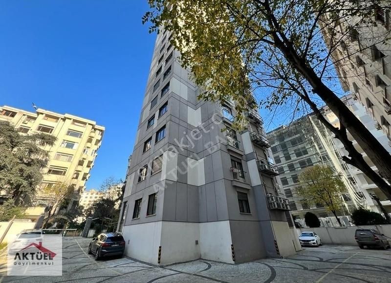 Kadıköy Erenköy Satılık Daire ERENKÖY'DE AKTÜEL BAĞDAT'A YAKIN 130 M2 OTURUMA HAZIR EBEVEYNLİ