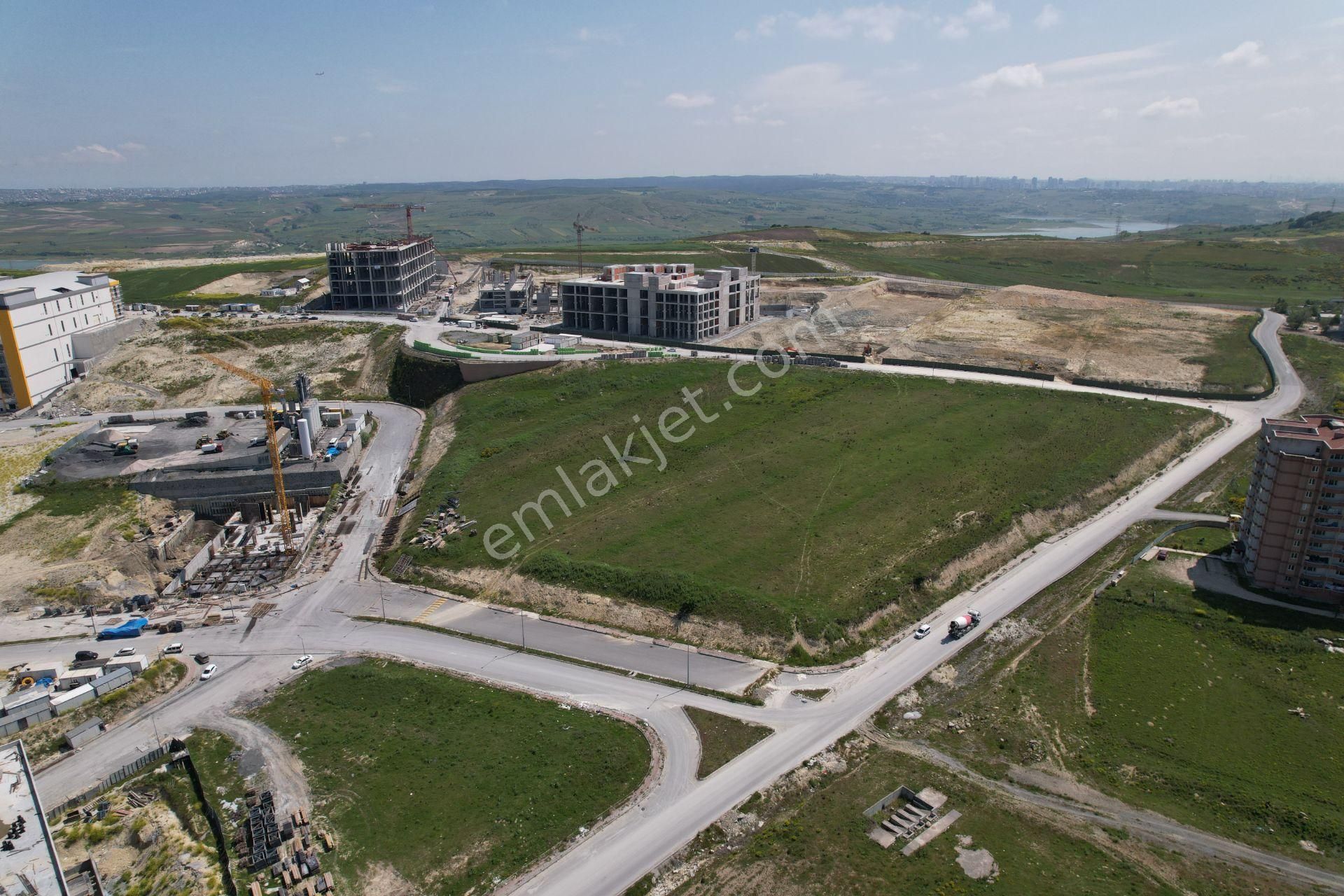 Arnavutköy Deliklikaya Satılık Sanayi İmarlı Deliklikaya San.bölgesin De 28 Mt Kotlu Satılık Arsa