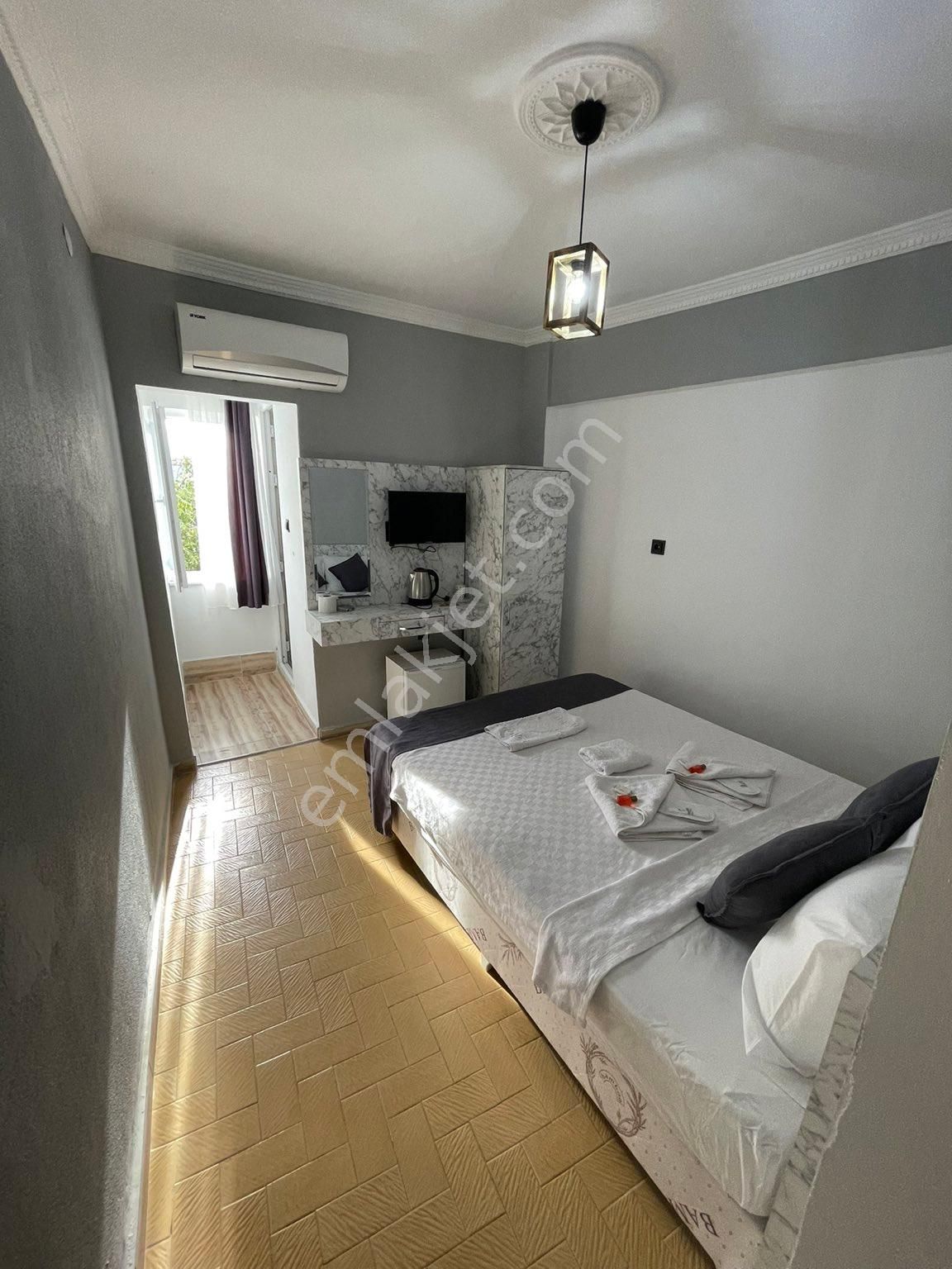 Antalya Çarşı Merkezinde Her Yere Yürüme Mesafesi Sıfır Eşyalı - Görsel 2