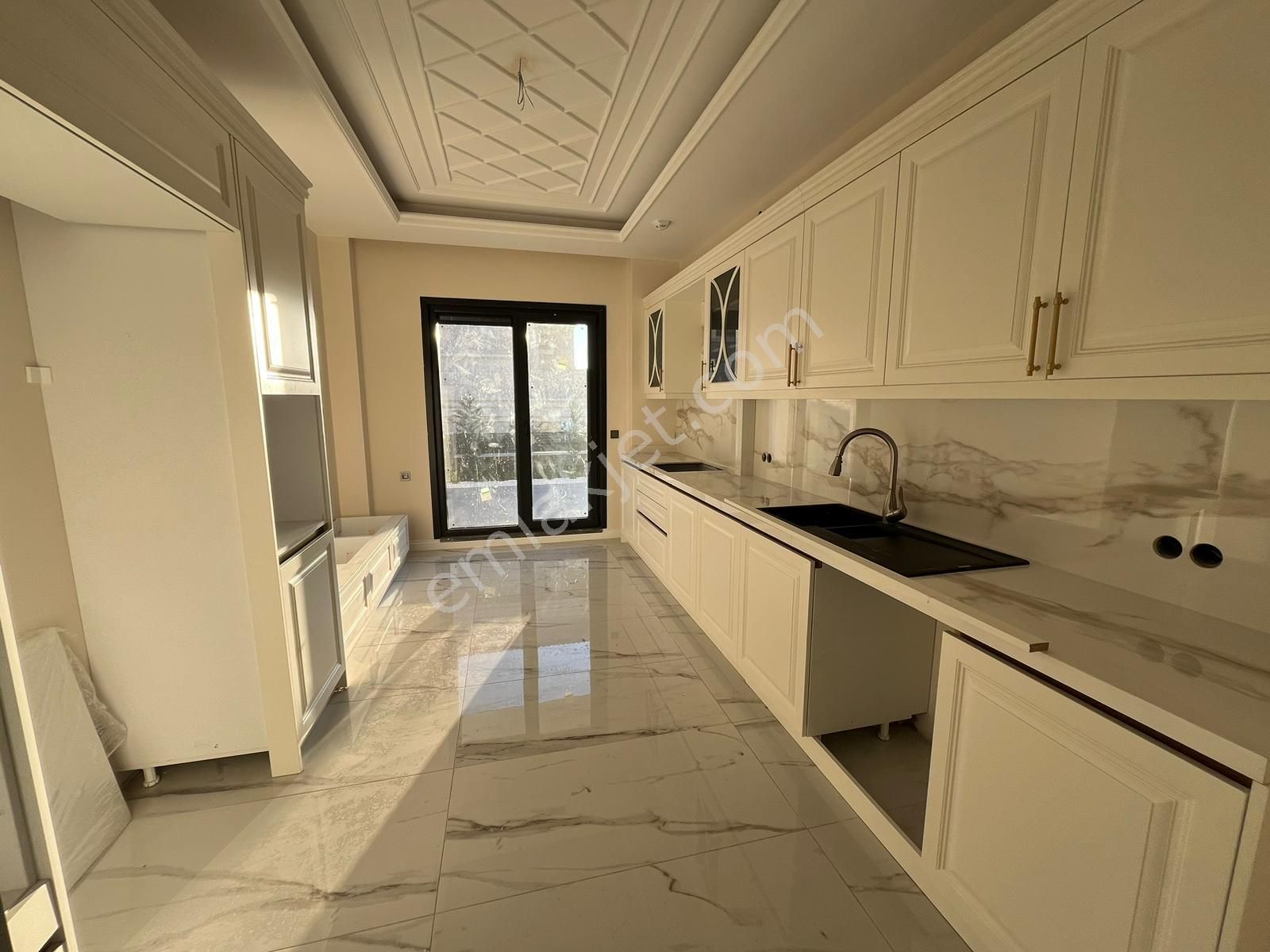 Büyükçekmece Kumburgaz Da 6+2 Satılık Villa Full Deniz Manzaralı - Görsel 12