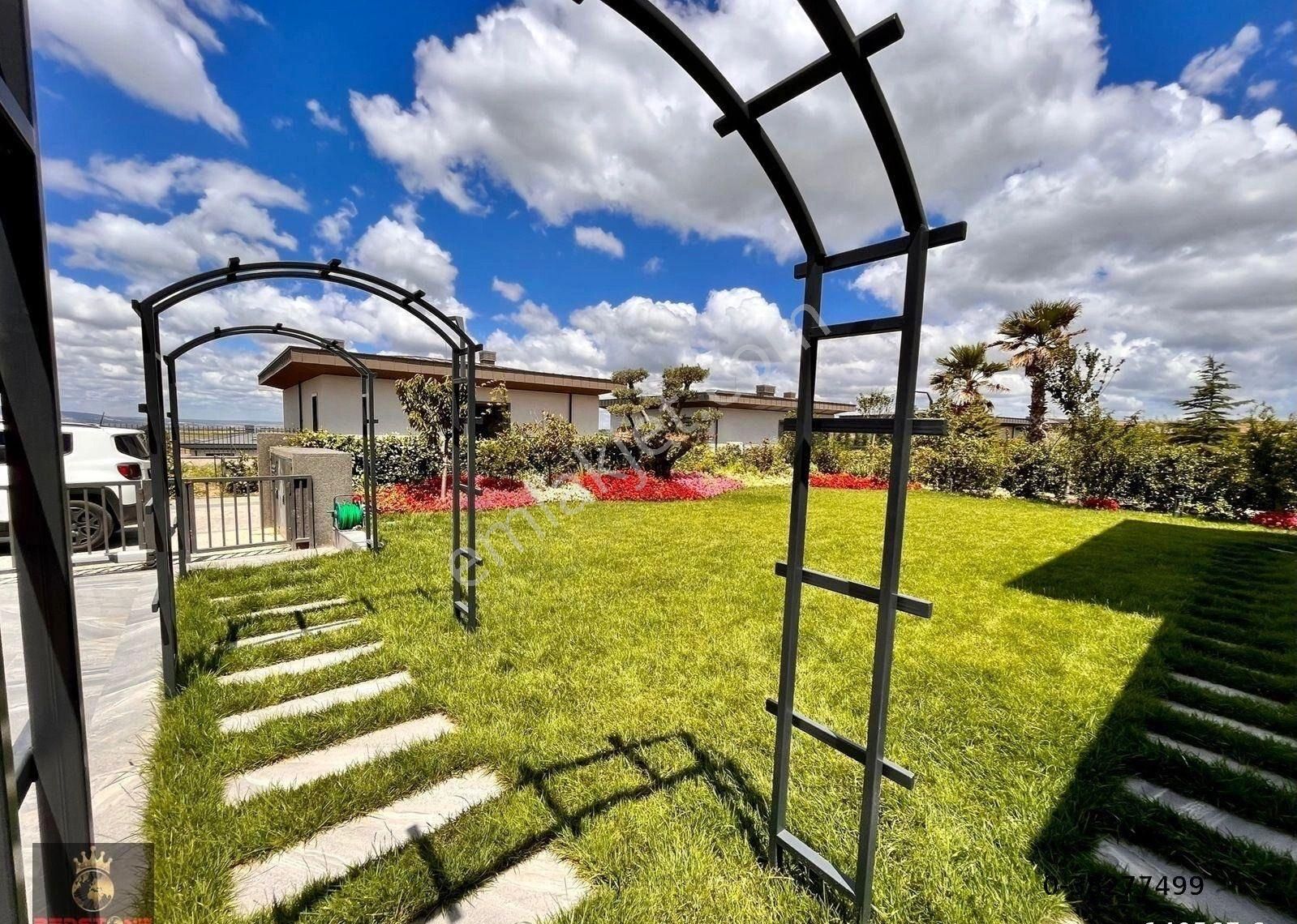Büyükçekmece Karaağaç Satılık Villa Mesa Yeşilyaka Satılık 5+1 ırmak model villa