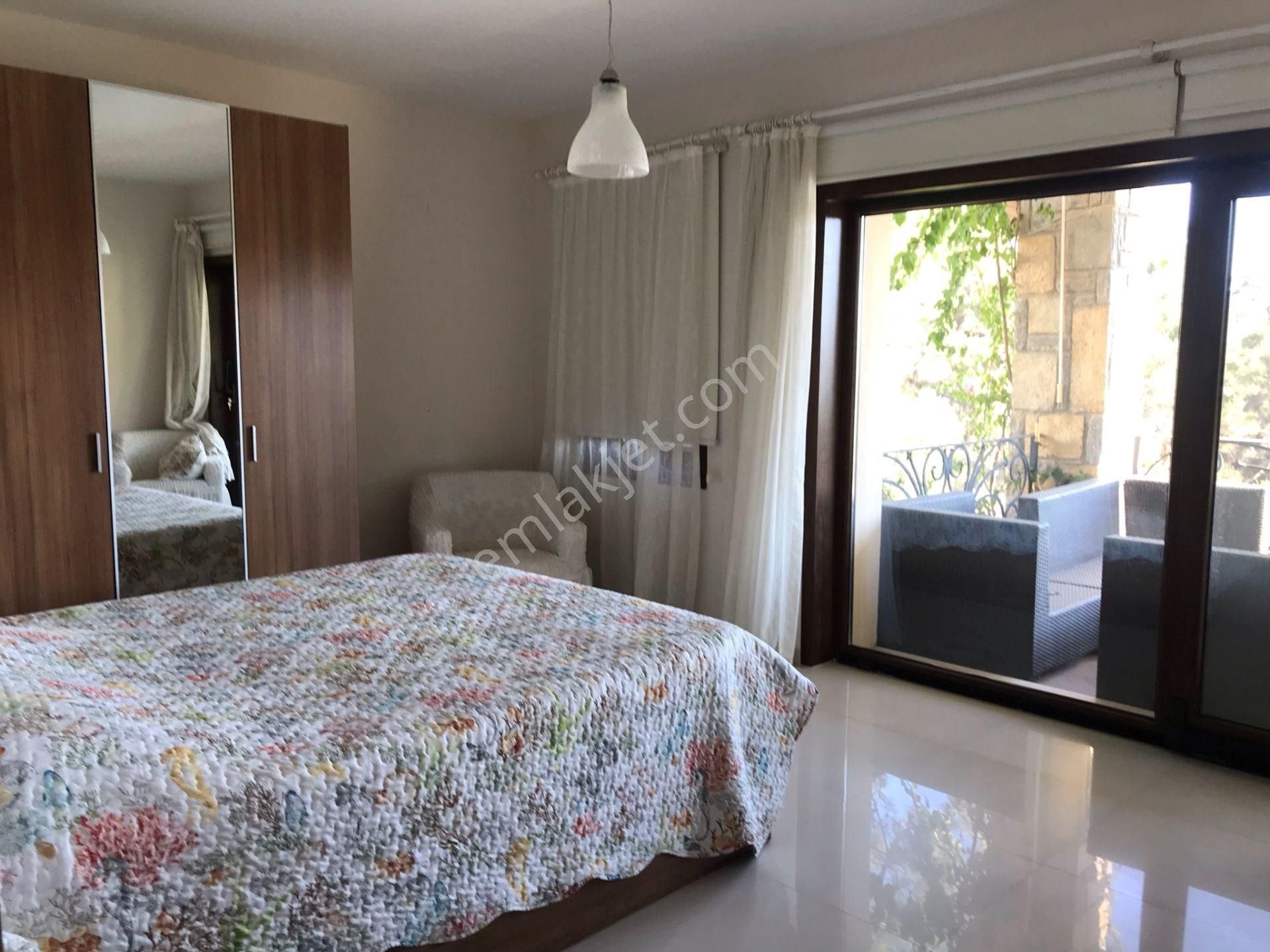 Merkezi Konumda Havuzlu Güvenlikli Sitede 2+1 Satılık Daire - Görsel 18