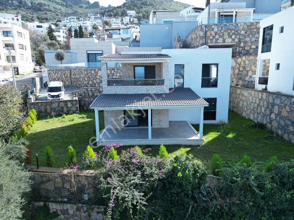 Bodrum Turgutreis Satılık Villa  Bodrum Turğutreis'te Satılık Deniz Manzaralı Müstakil Villa