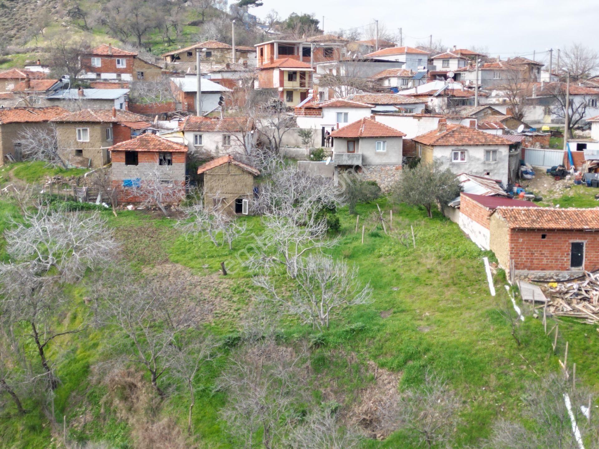 Havran Küçükdere Satılık Konut İmarlı Sabri Pınarbaşı'dan Havran Küçükdere'de Satılık 1400m2 Arsa