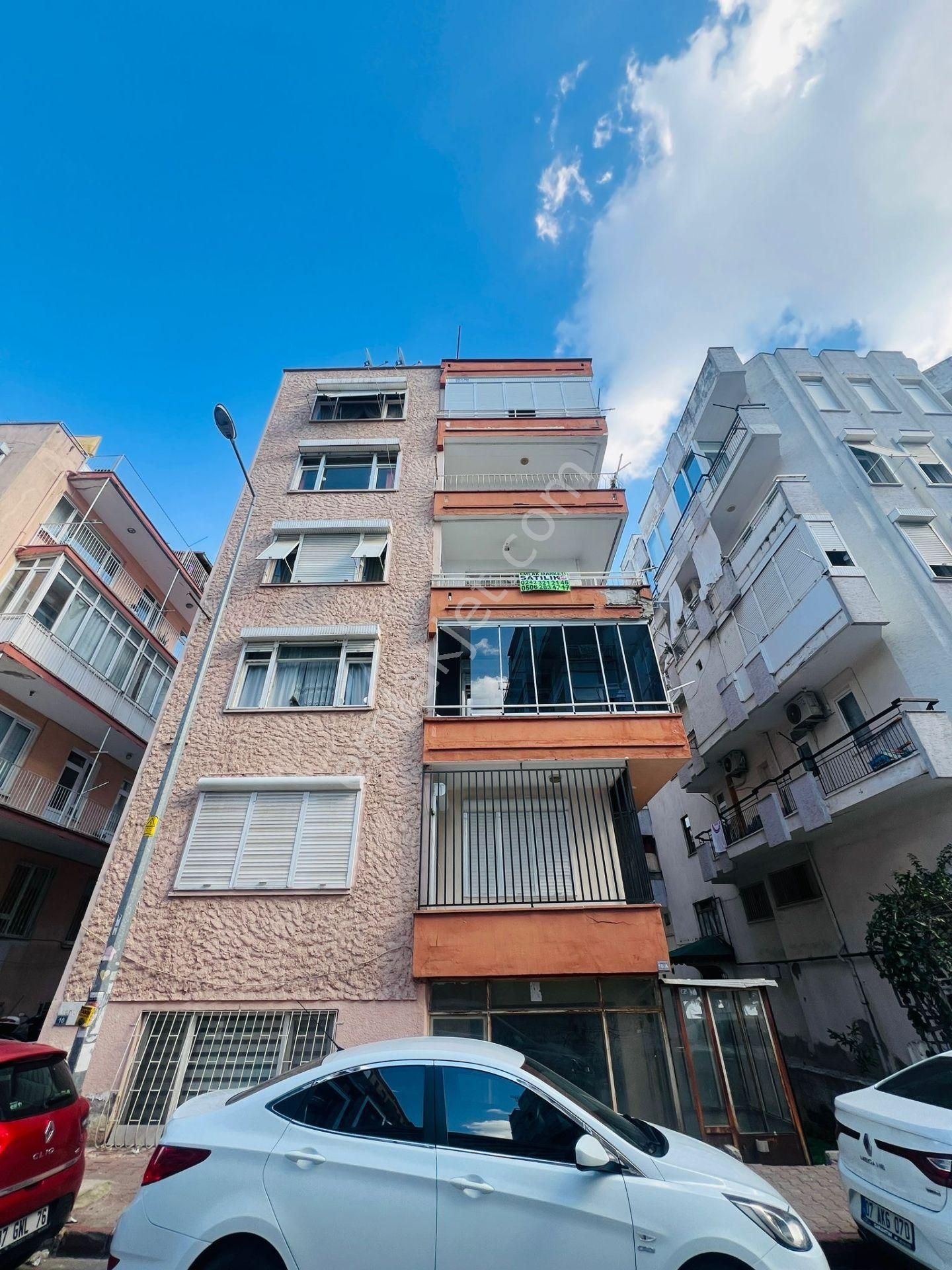 Muratpaşa Deniz Satılık Daire  KONYAALTI CADDESİNE 3 BİNA ARAKAT KENTSEL DÖNÜŞÜME UYGUN