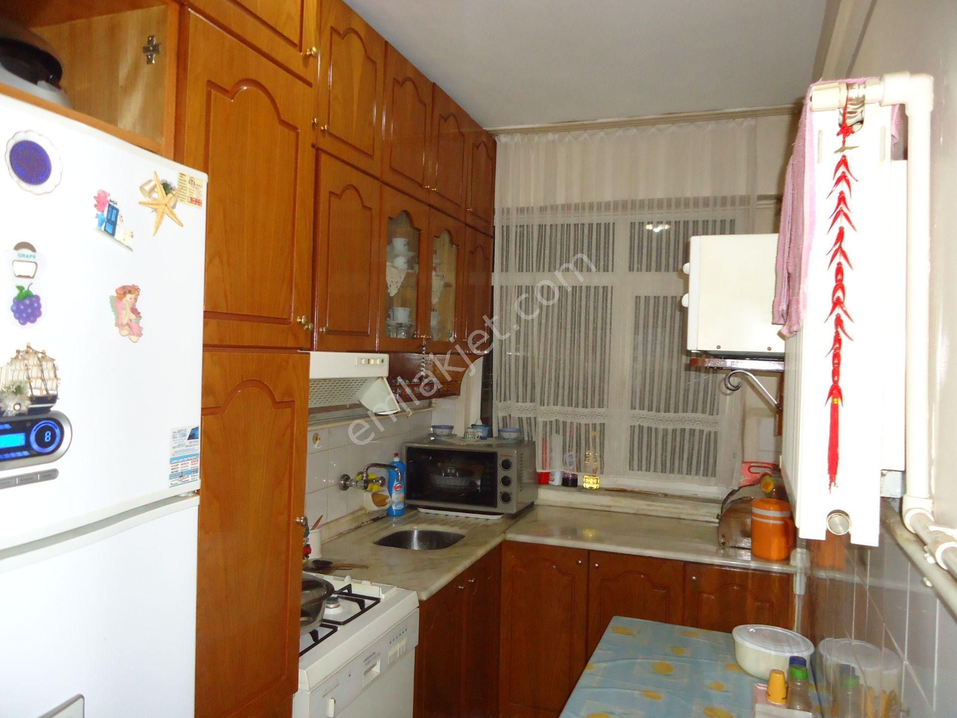 Bahcelievler 'de Ev Arkadaşı Paylaşımlı Daire - Görsel 18