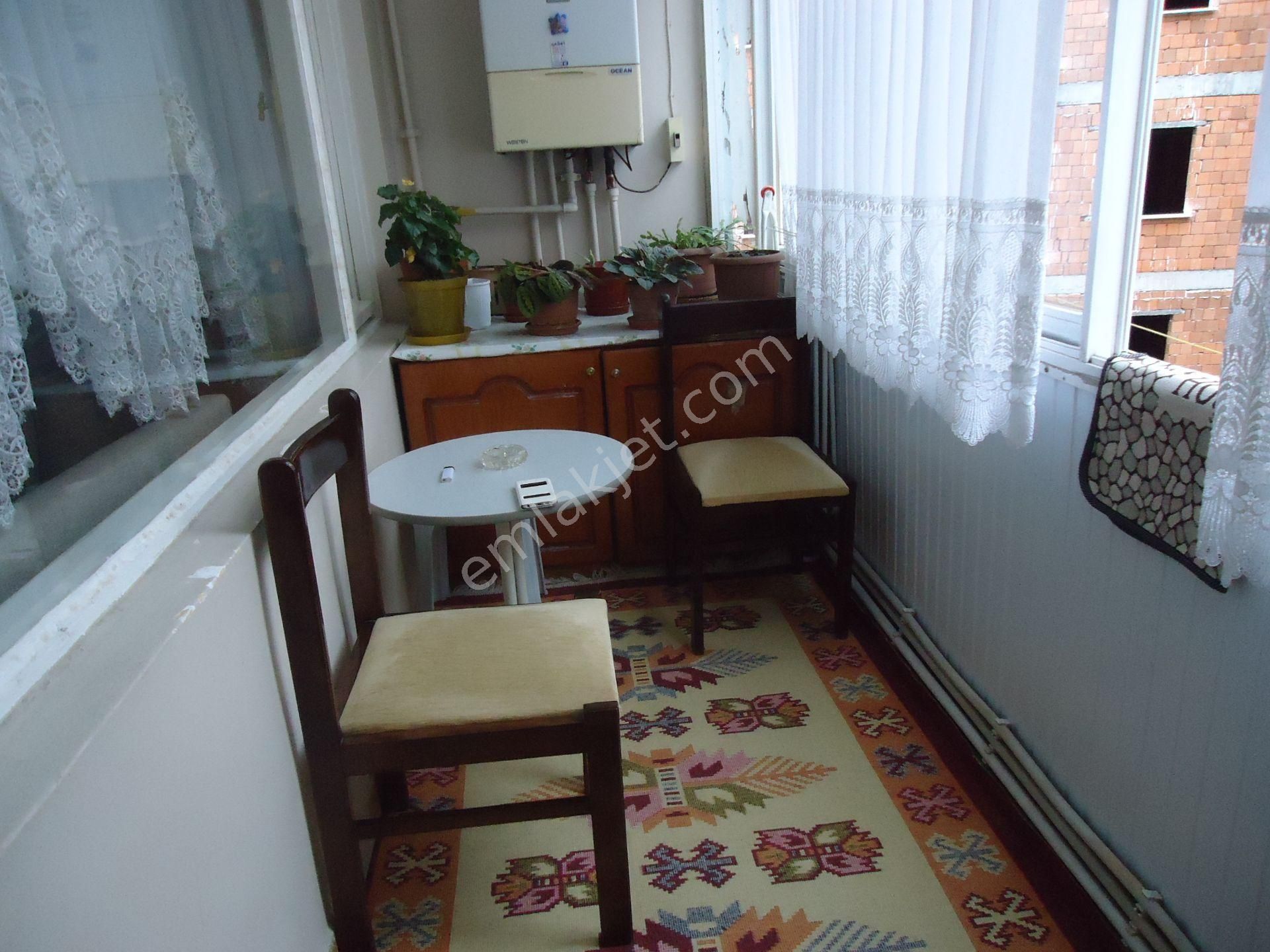 Bahcelievler 'de Ev Arkadaşı Paylaşımlı Daire - Görsel 6
