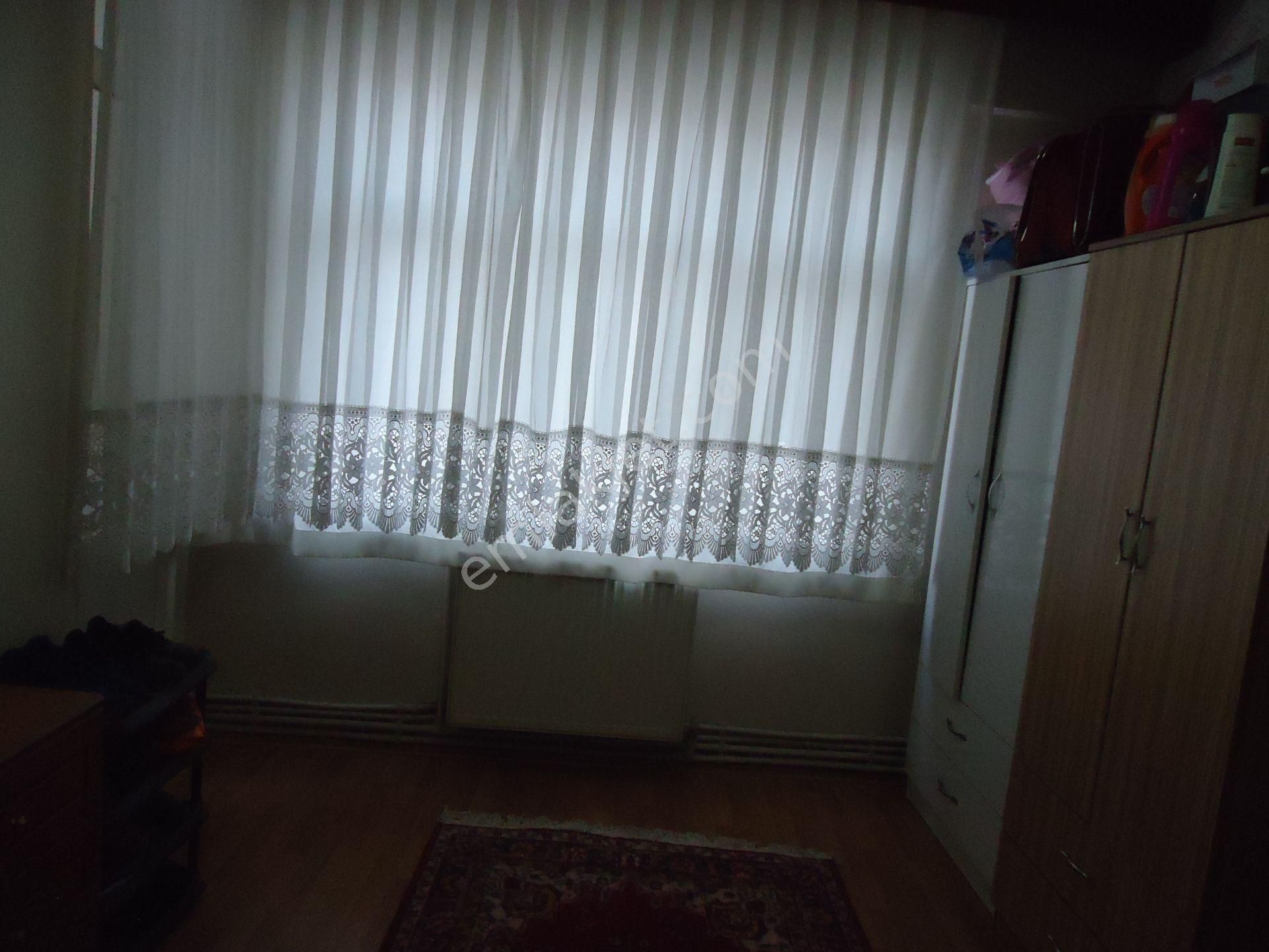 Bahcelievler 'de Ev Arkadaşı Paylaşımlı Daire - Görsel 9