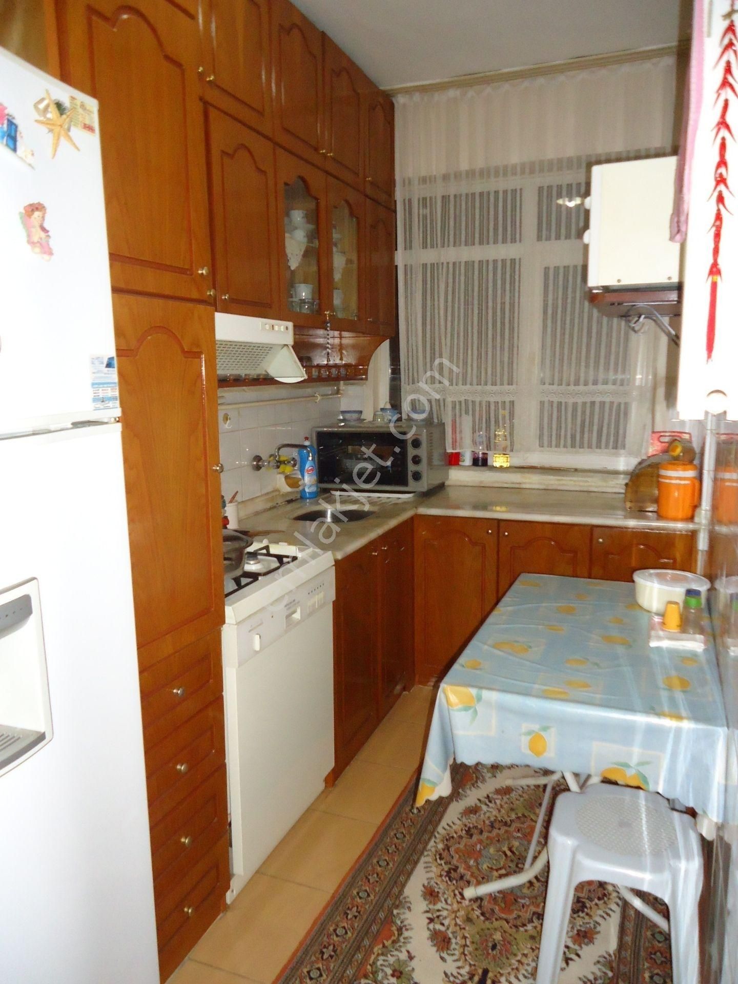 Bahcelievler 'de Ev Arkadaşı Paylaşımlı Daire - Görsel 15
