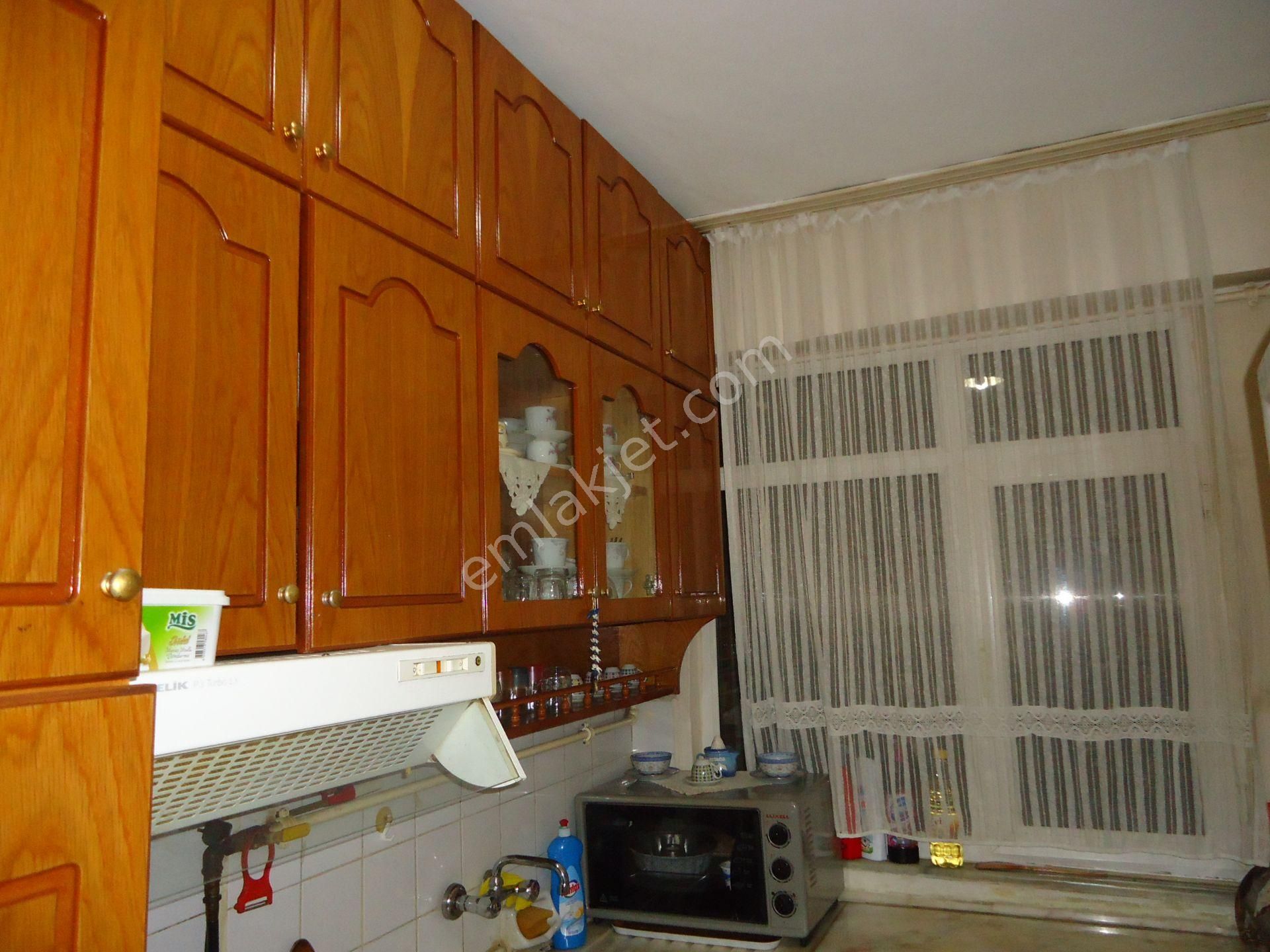 Bahcelievler 'de Ev Arkadaşı Paylaşımlı Daire - Görsel 17