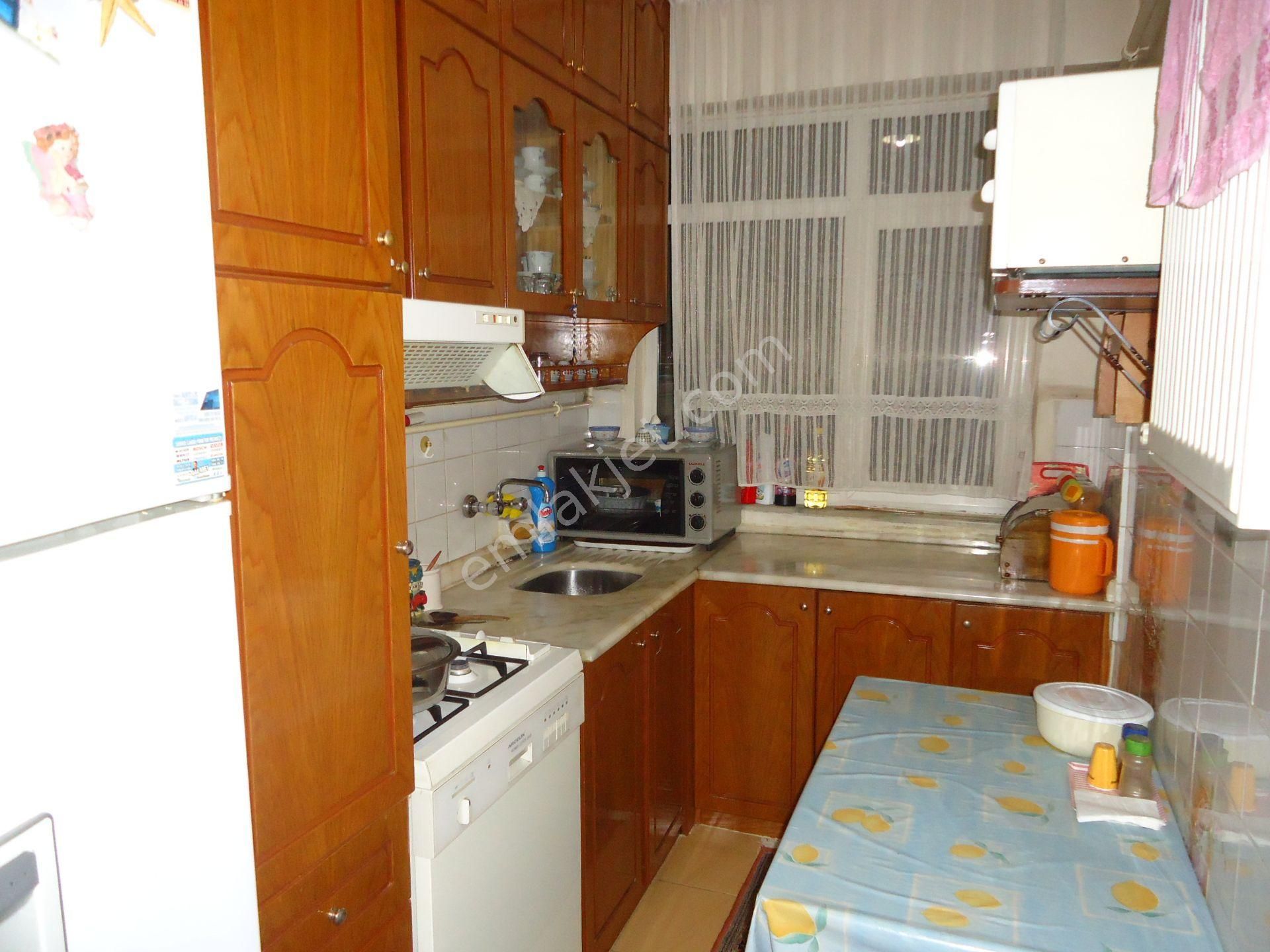 Bahcelievler 'de Ev Arkadaşı Paylaşımlı Daire - Görsel 14