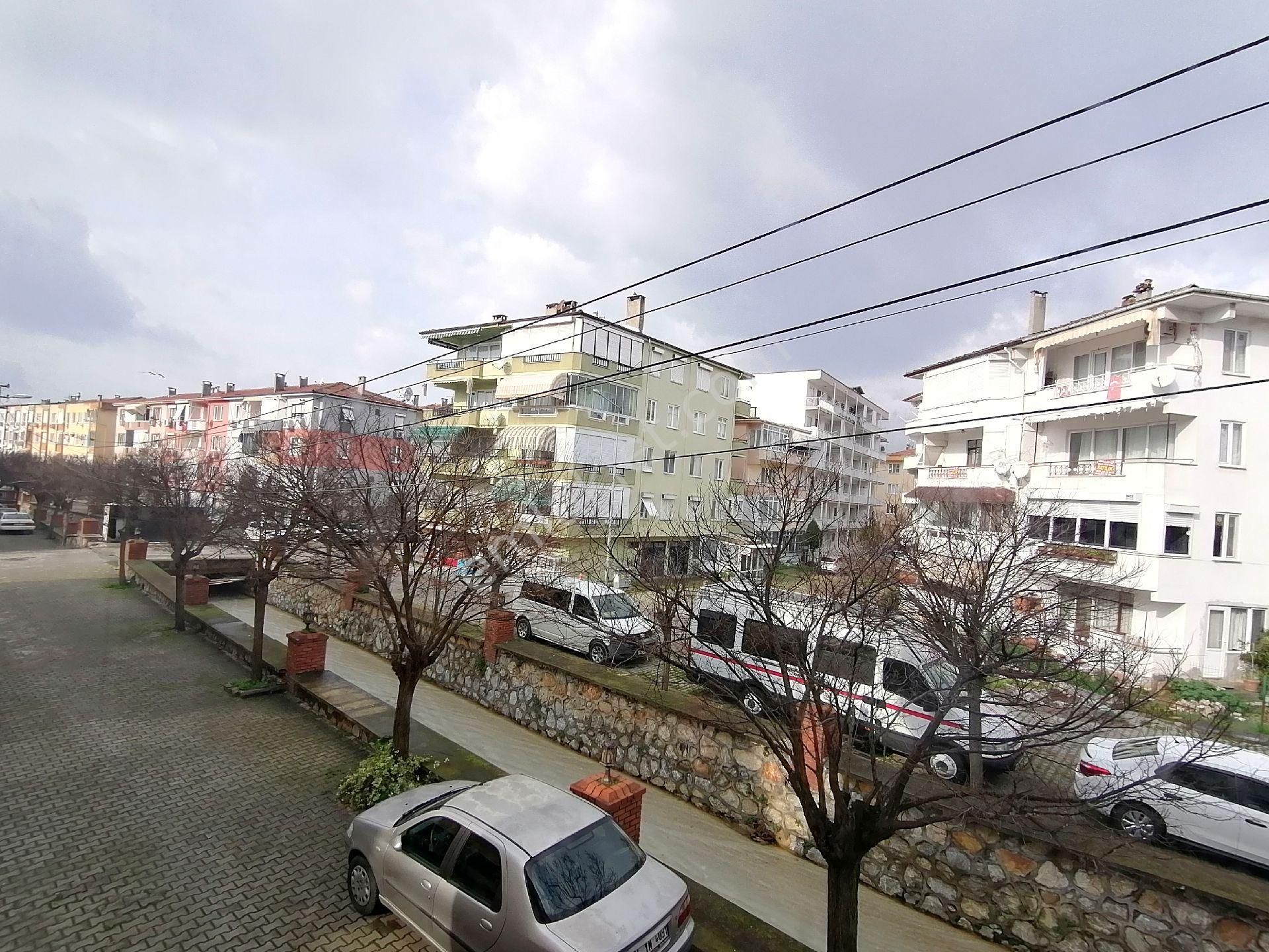 Gemlik Kumla Satılık Daire KUMLA KONAK EMLAK'TAN SATILIK DAİRE 