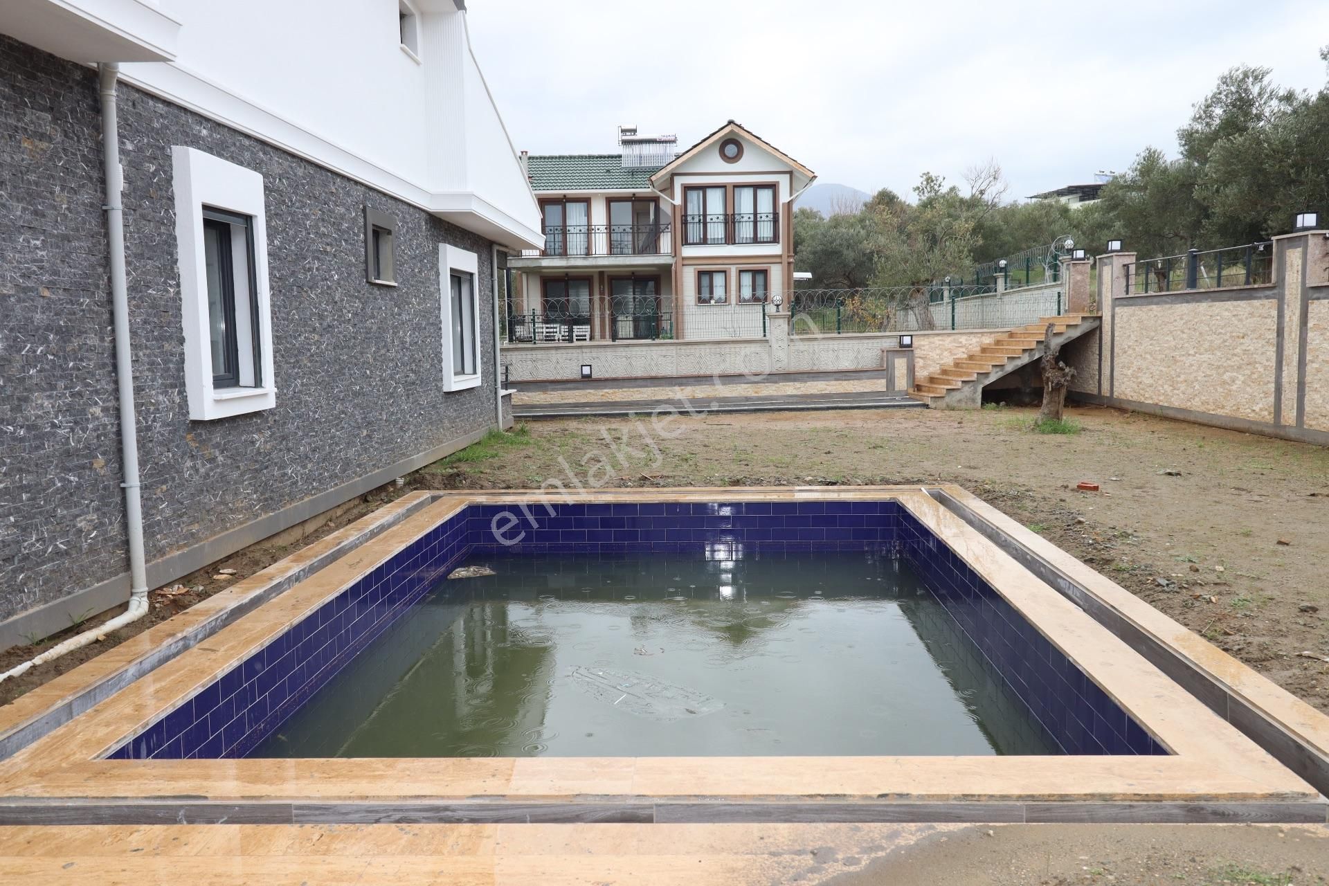 Mahmut İşler'den 600 M2 Arsa İçinde Havuzlu Villa - Görsel 19