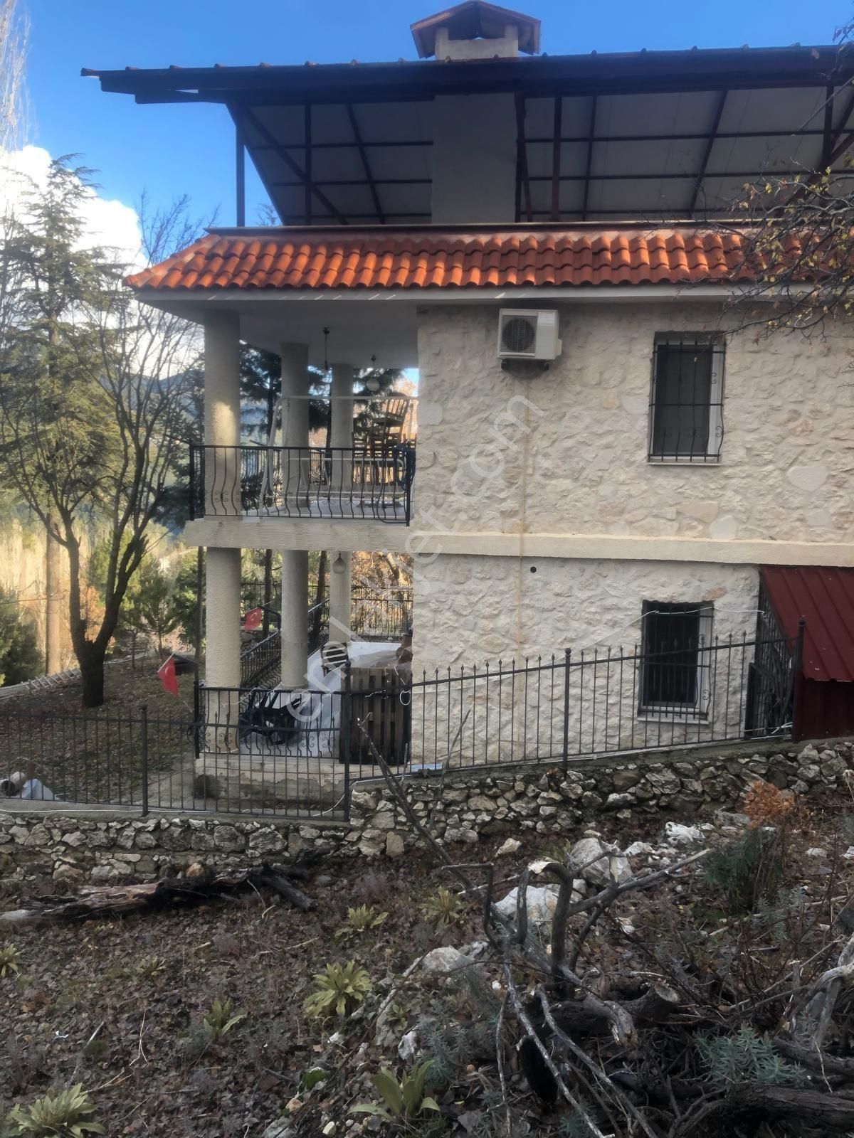 Kaş Sütleğen De Köyün İçinde Satılık Tarla - Görsel 4