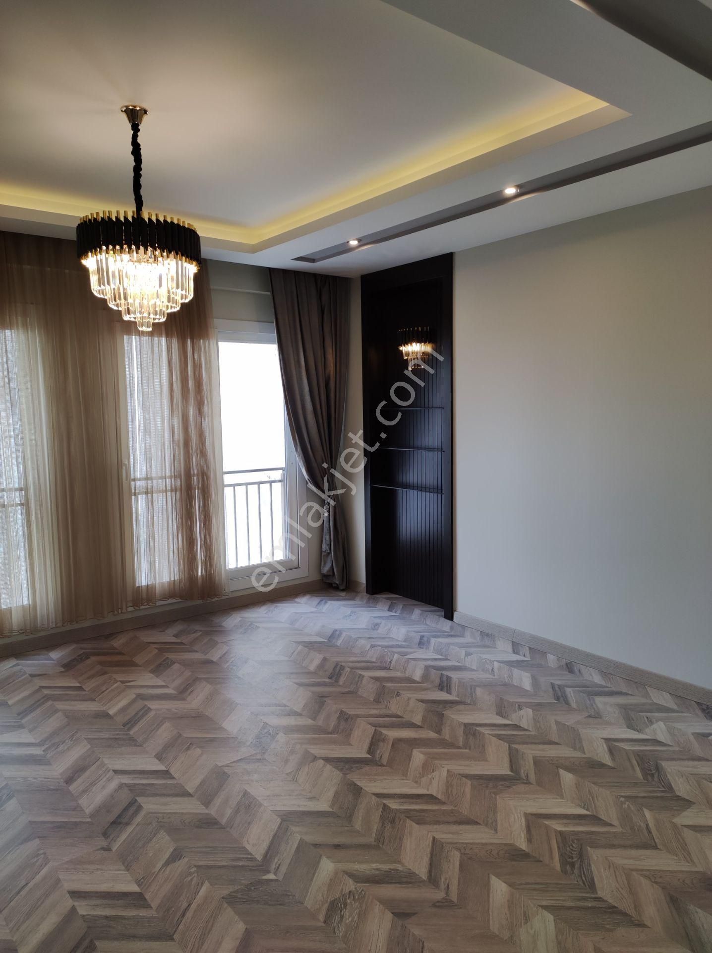 Tarsus Atatürk Satılık Daire  KONAK MEVKİ SATILIK ULTRA LÜX DAİRE